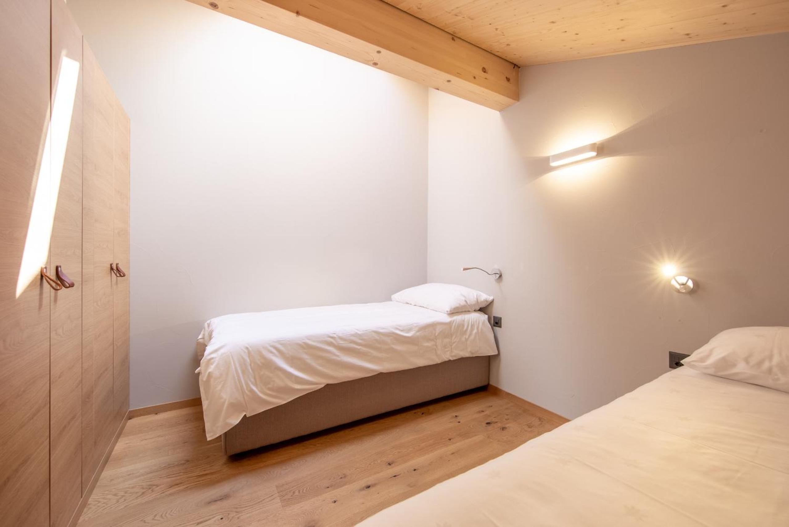 Three-Bedroom Duplex Apartment (7 People)