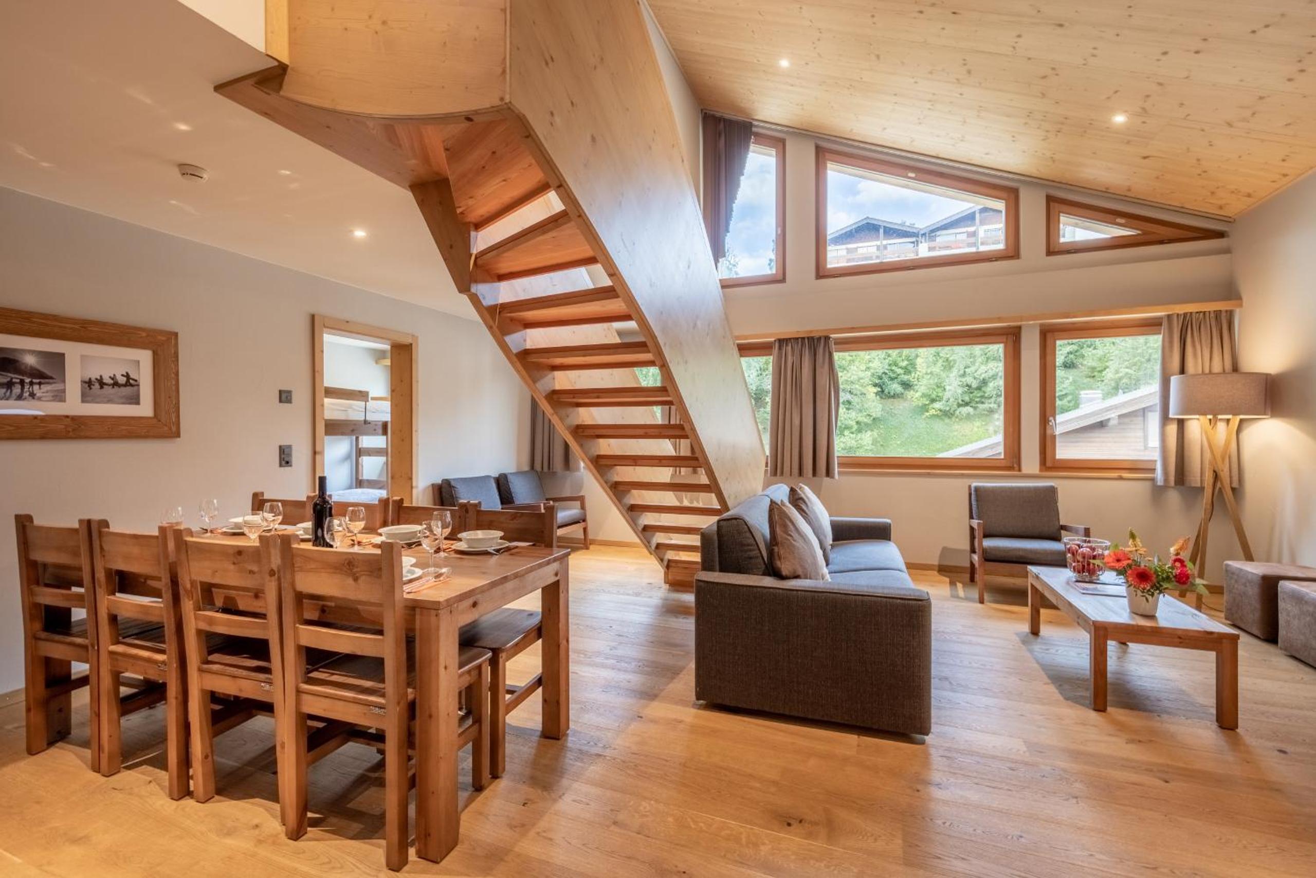 Three-Bedroom Duplex Apartment (8 People)