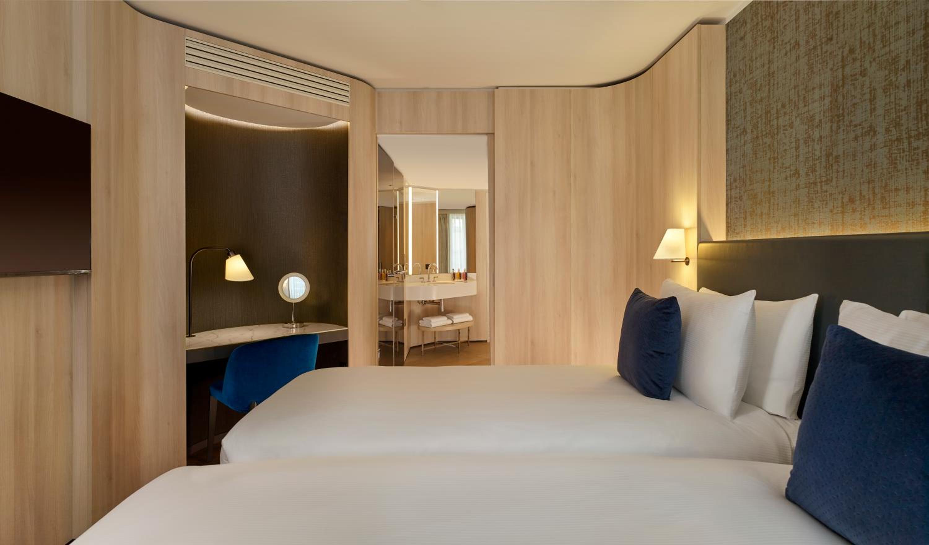 Deluxe Twin Room photo 1