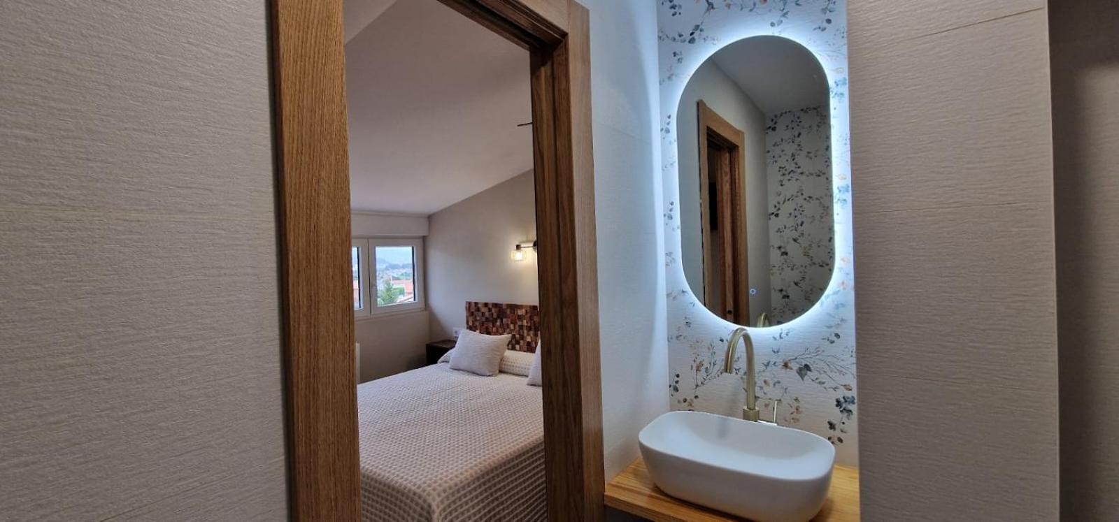 Deluxe Room (2 Adults + 1 Child) photo 3