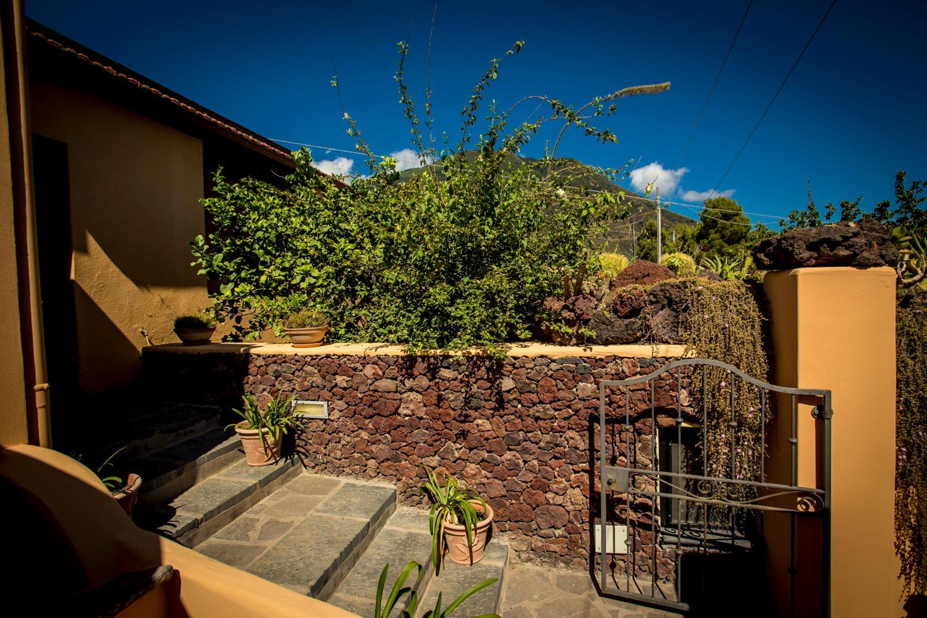 Three-Bedroom Villa - Photo 13