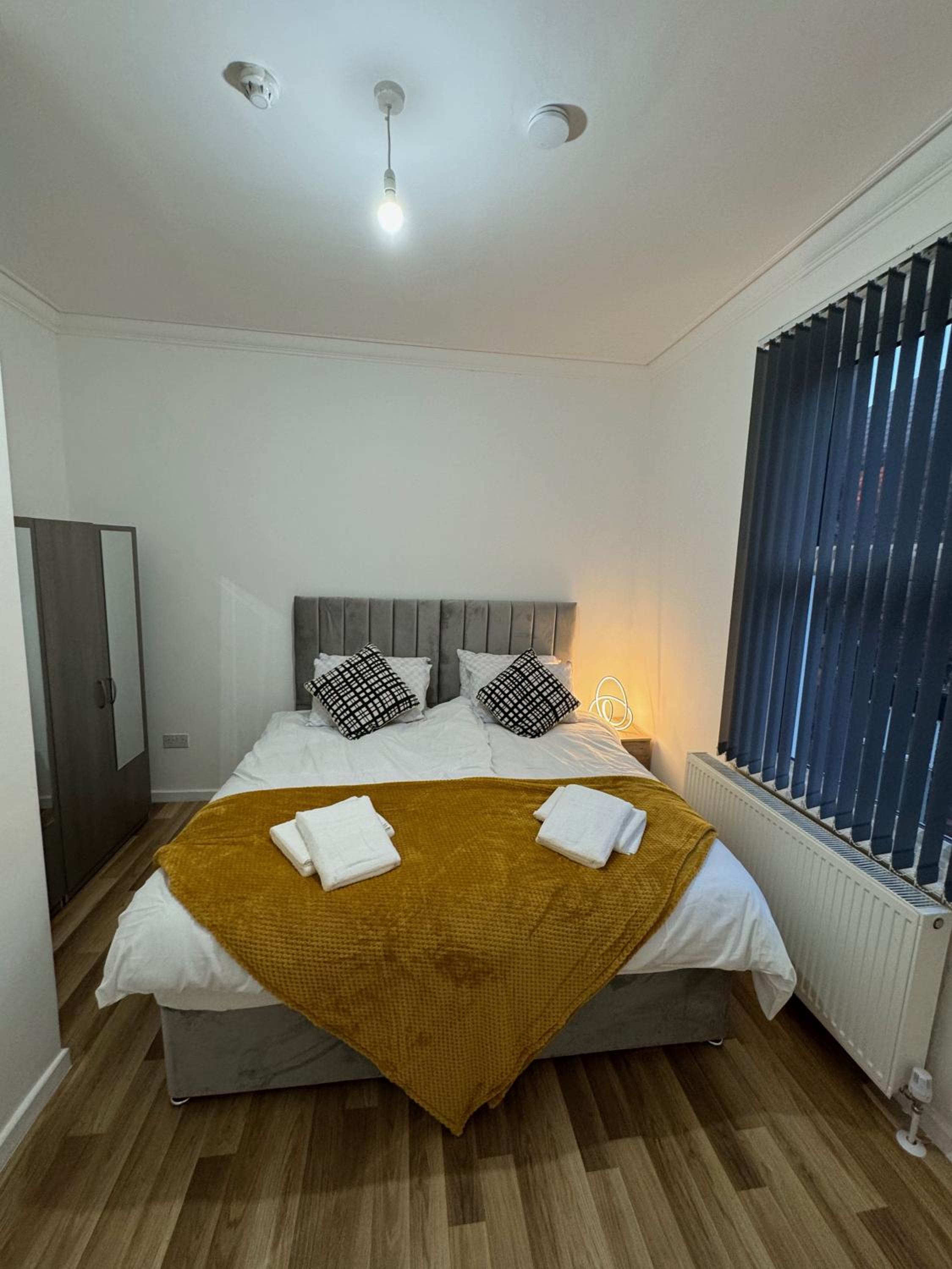 One-Bedroom Deluxe Apartment photo 2