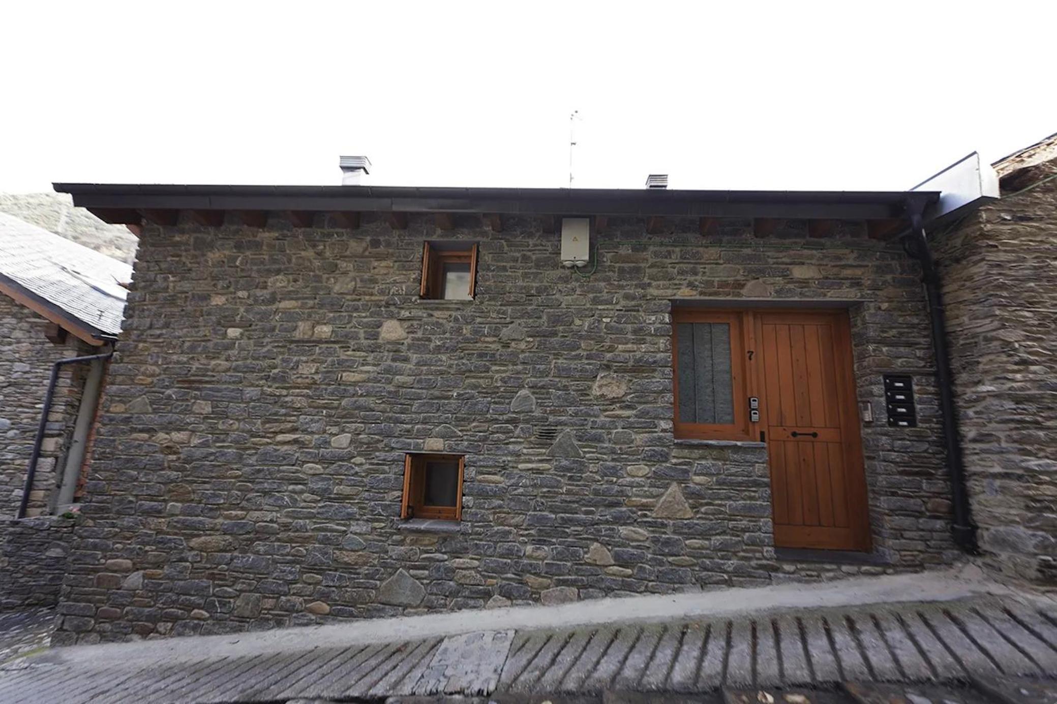 Two-Bedroom Apartment with Terrace