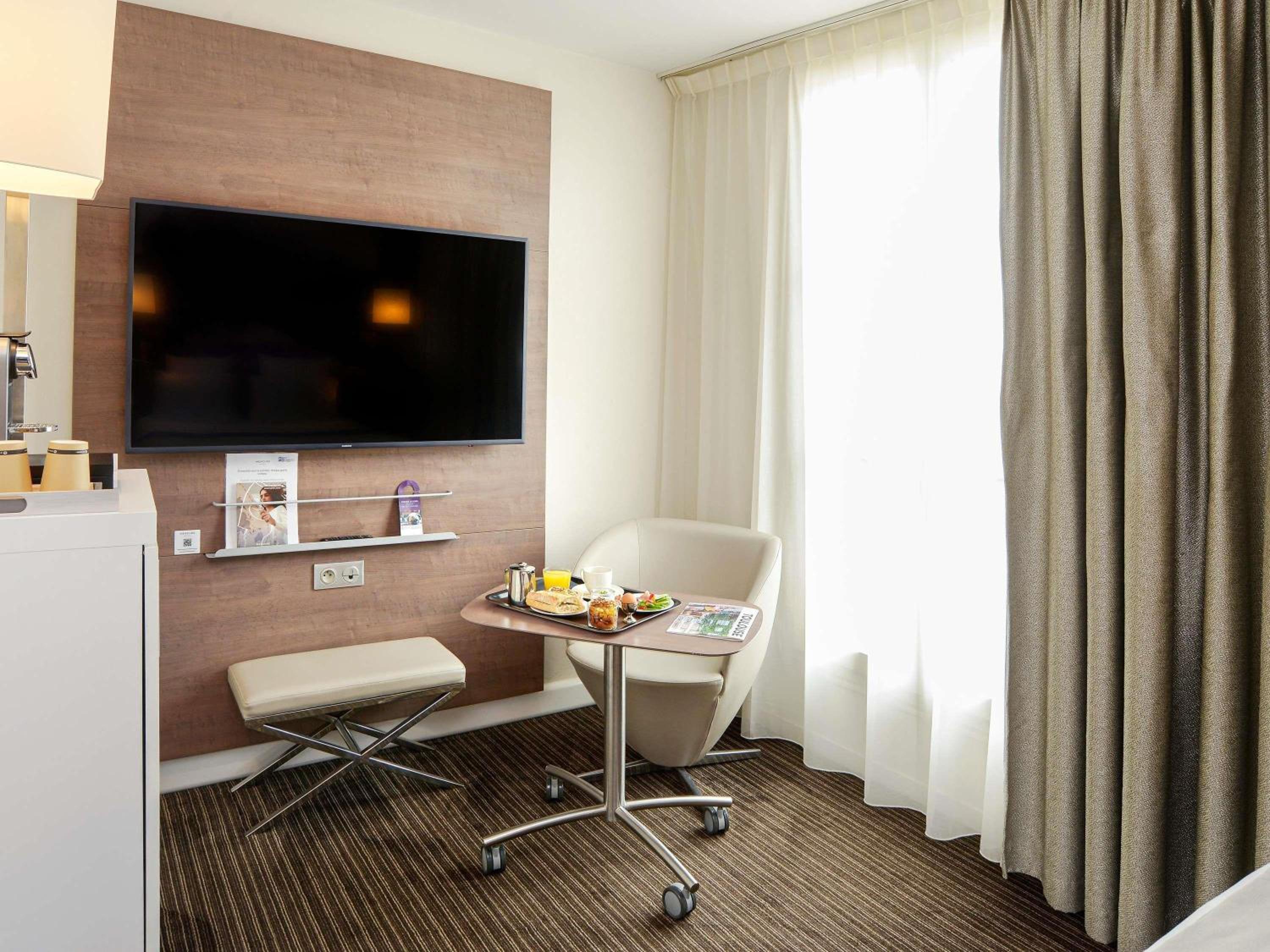 Superior Double Room with Balcony - Photo 8