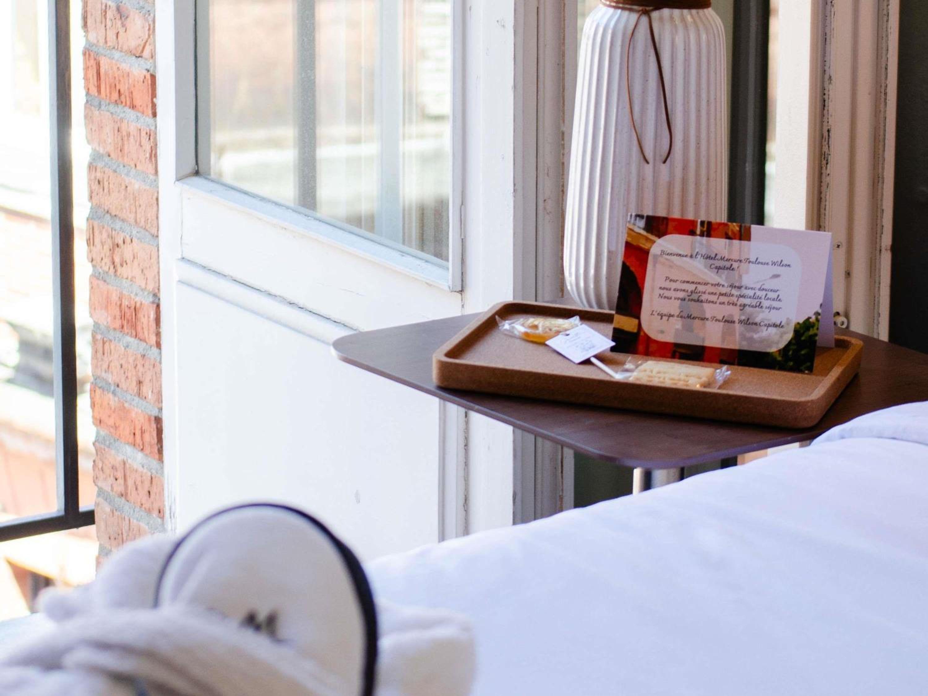 Superior Double Room with Balcony - Photo 9