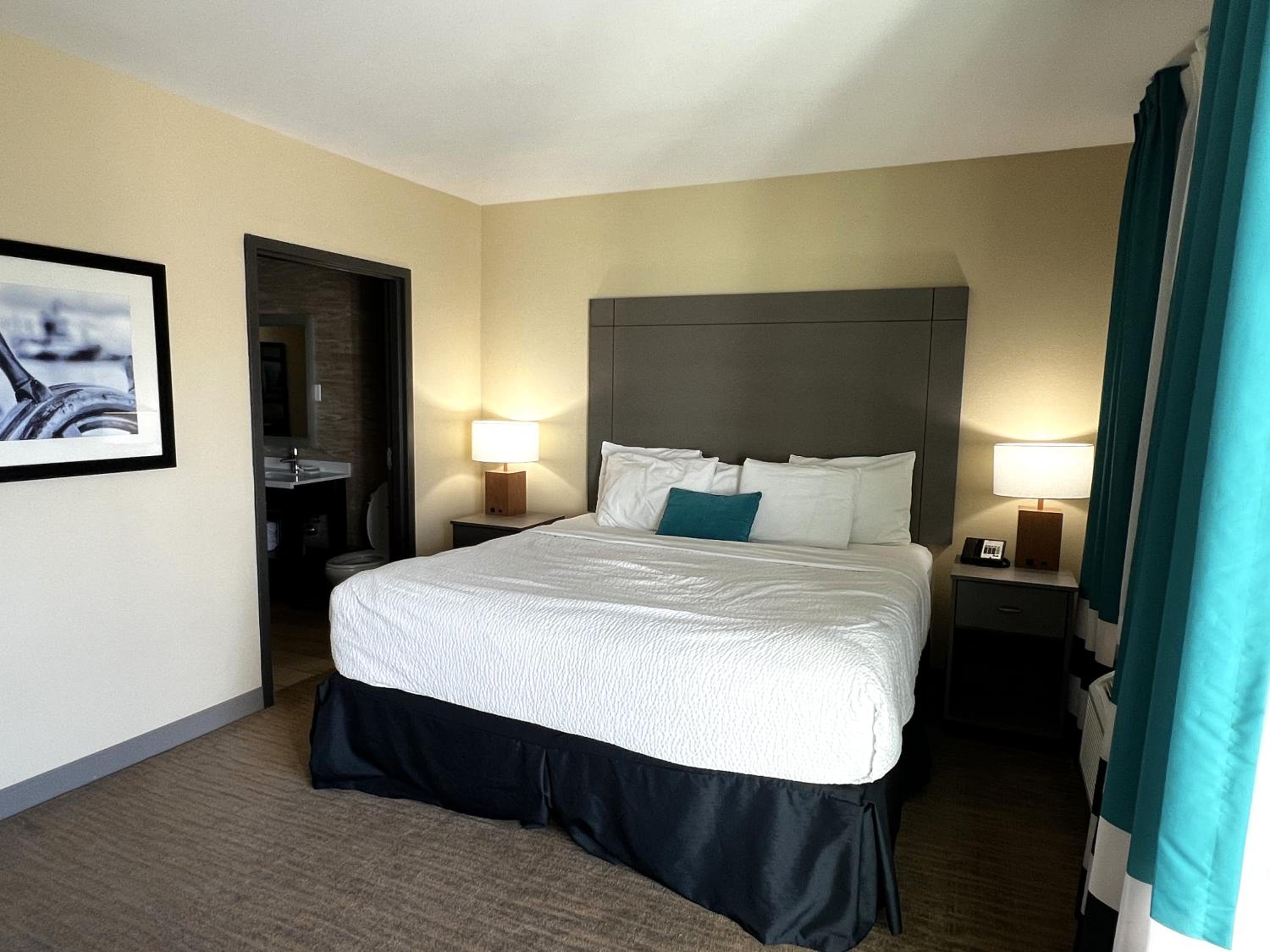 Two-Bedroom Suite photo 2