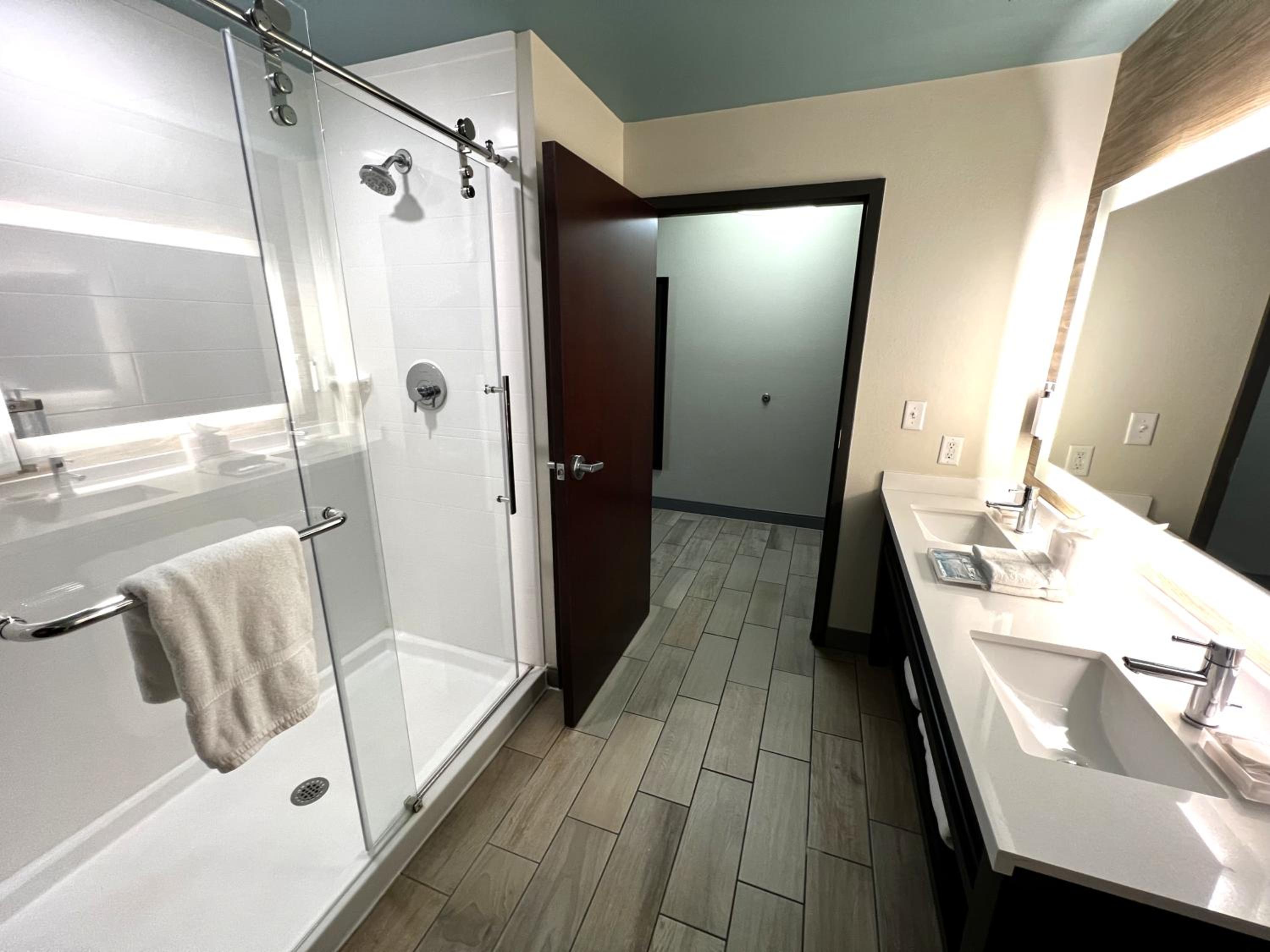Two-Bedroom Suite