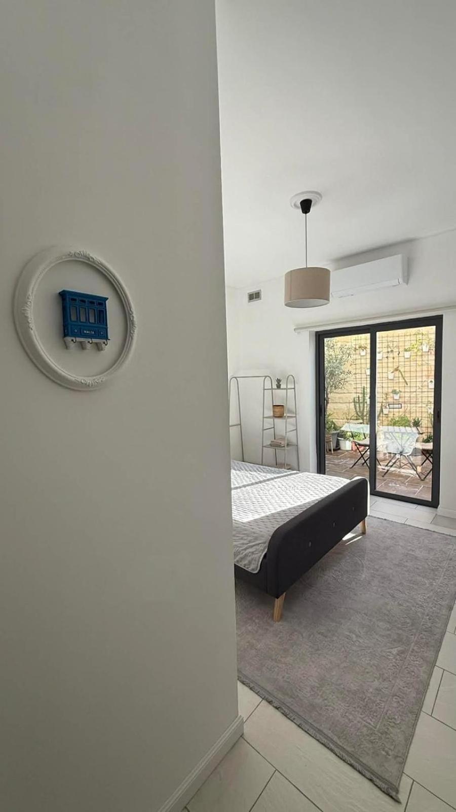 Single Room with Terrace