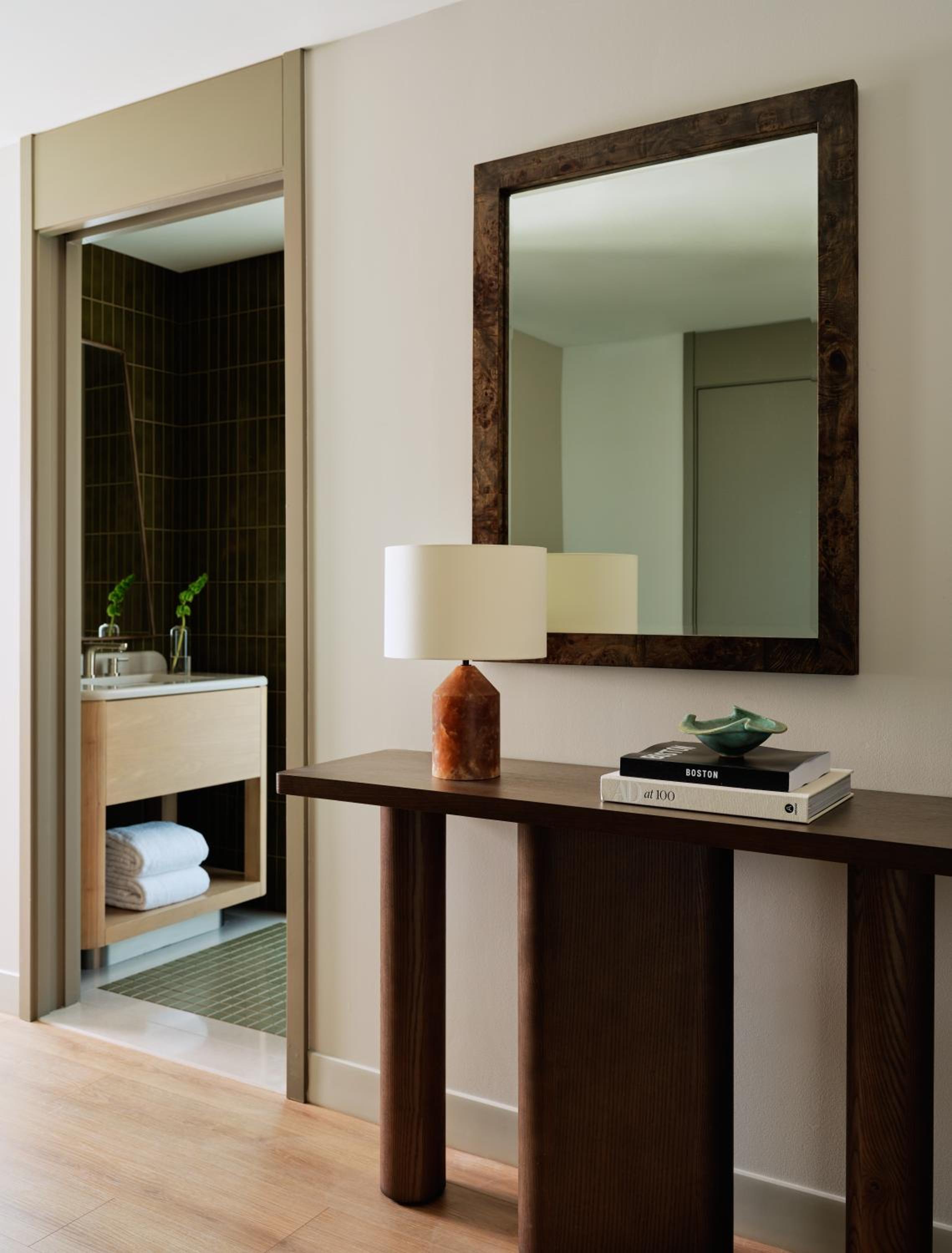 Compass Suite photo 1