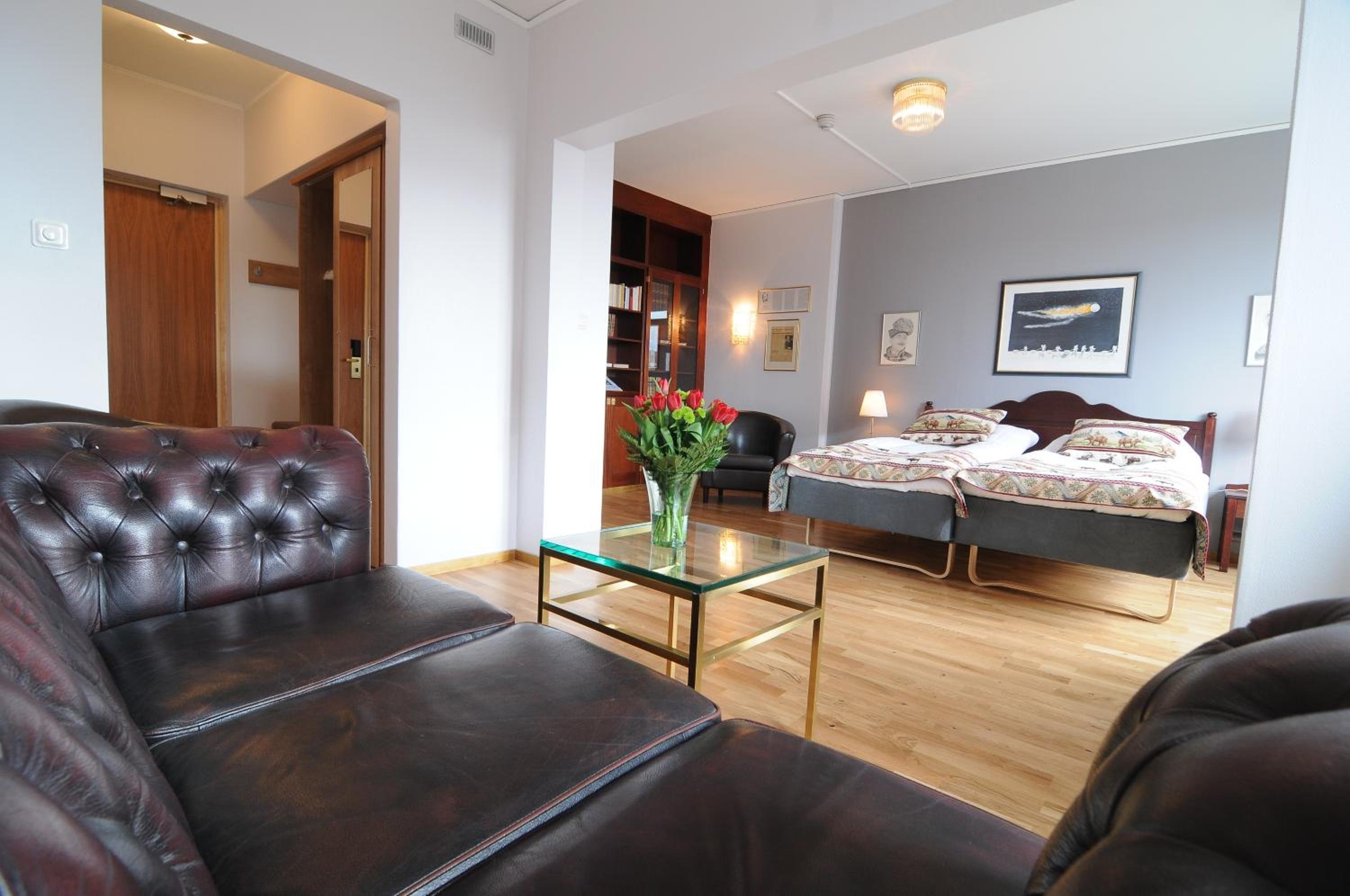 Standard Family Room - Photo 1