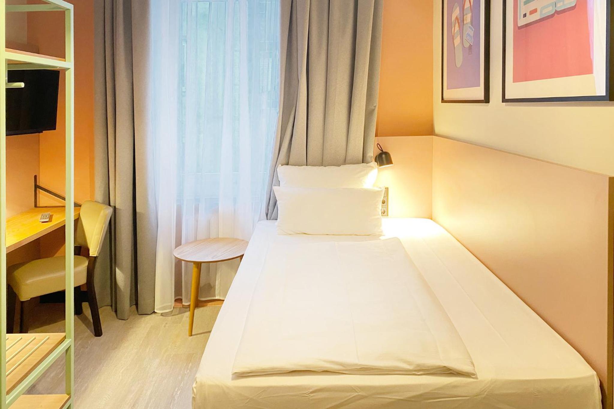Cozy Single Room