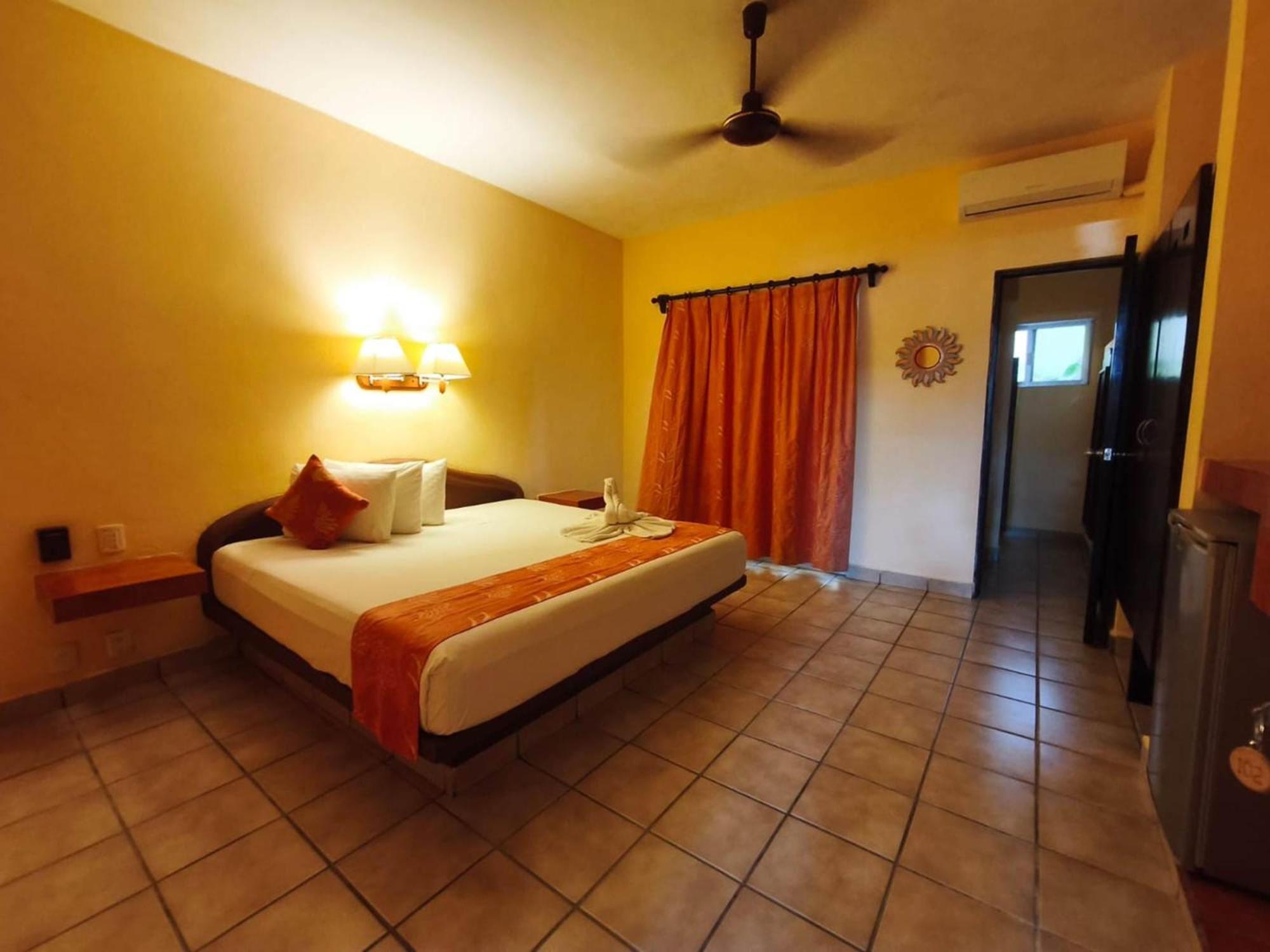 Superior King Room photo 2