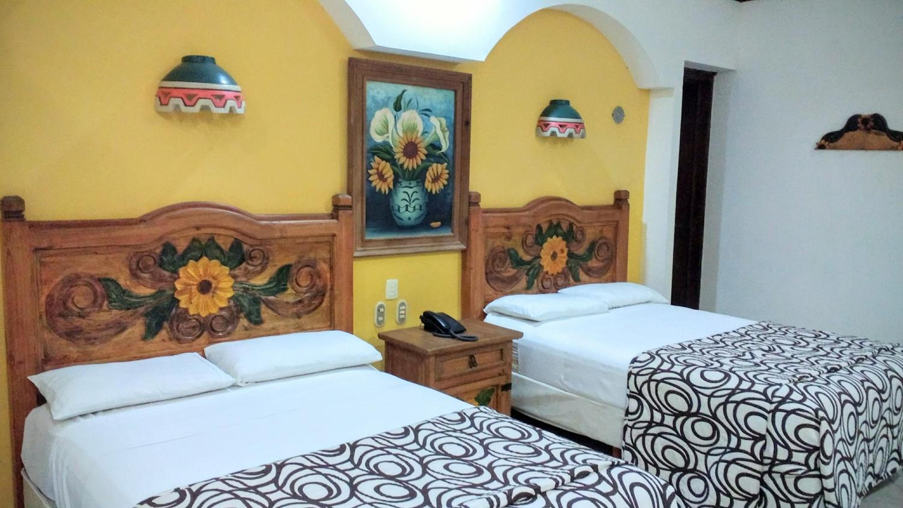 Double Room with Two Double Beds - Photo 8