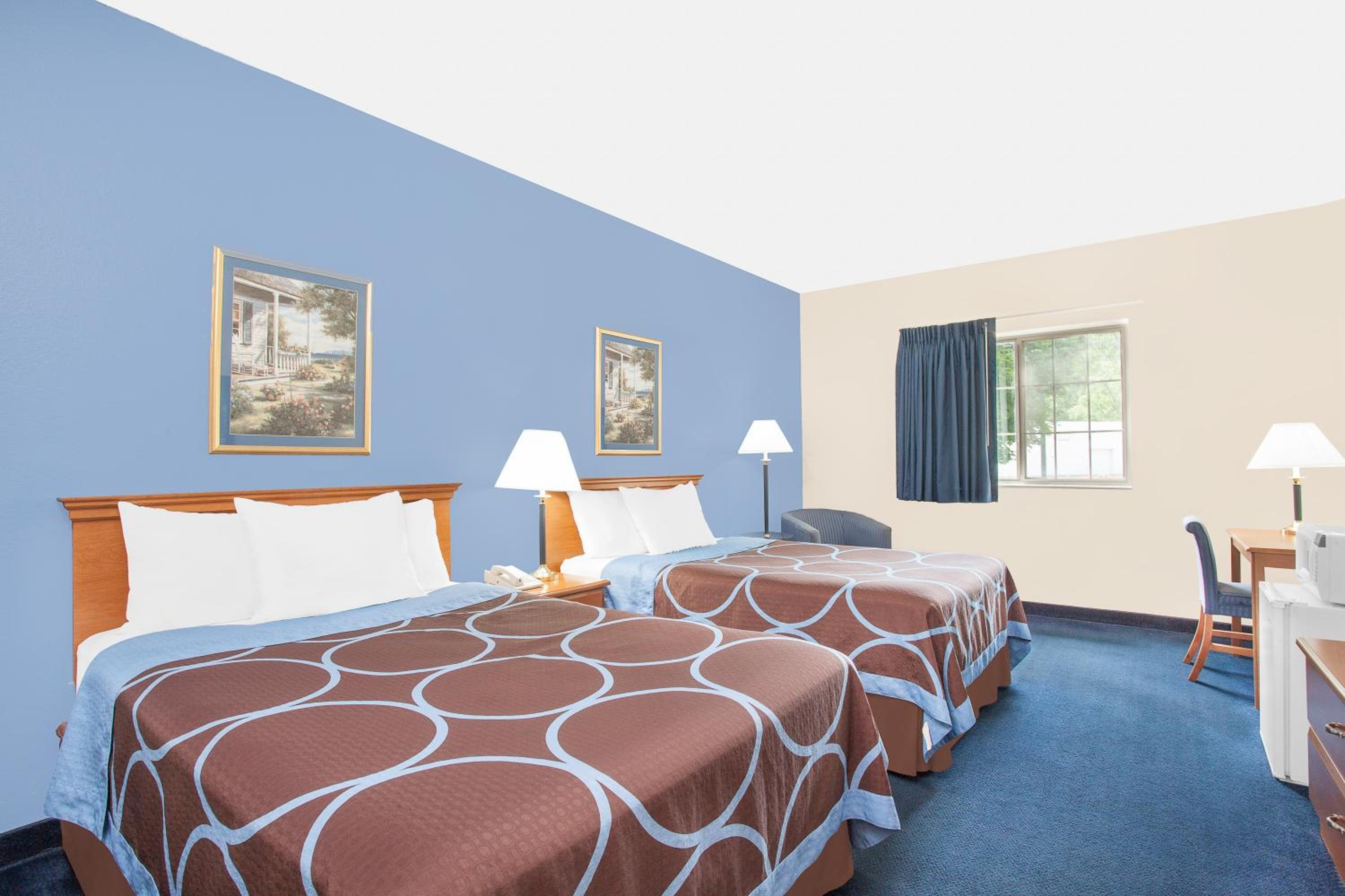 Double Room with Two Double Beds - Non-Smoking - Photo 4