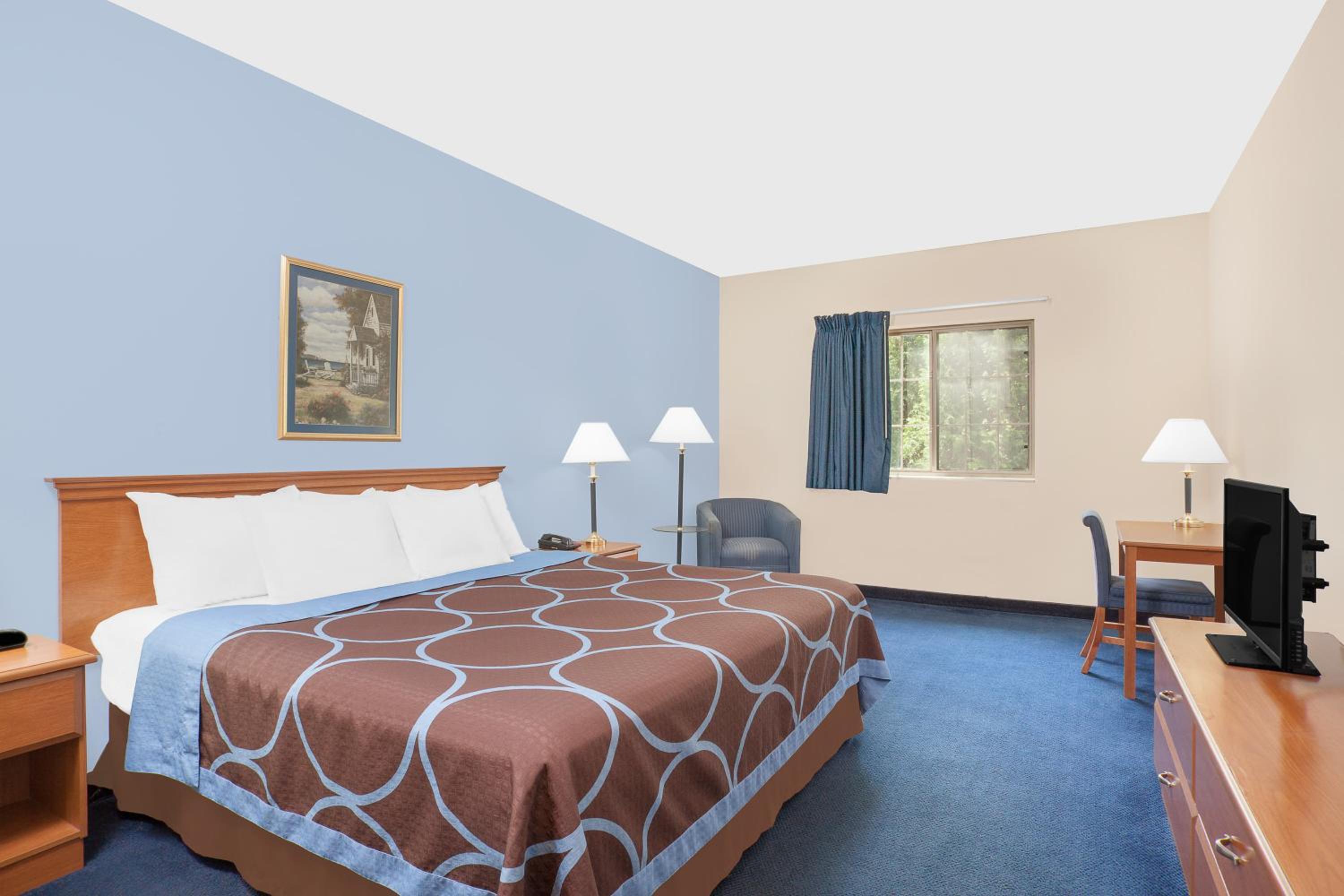 King Room - Non-Smoking - Photo 3
