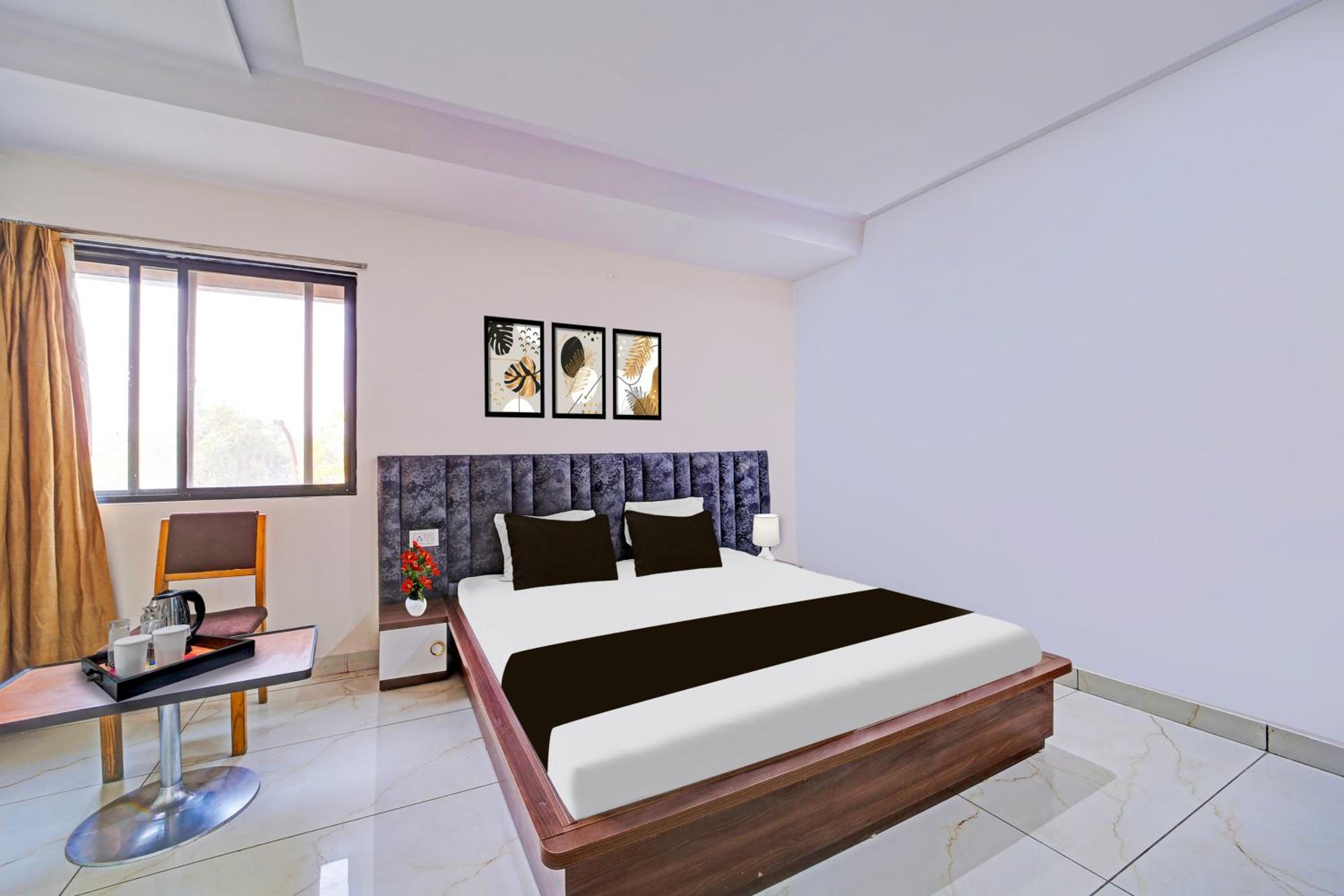 Comfort Triple Room with Shower photo 2