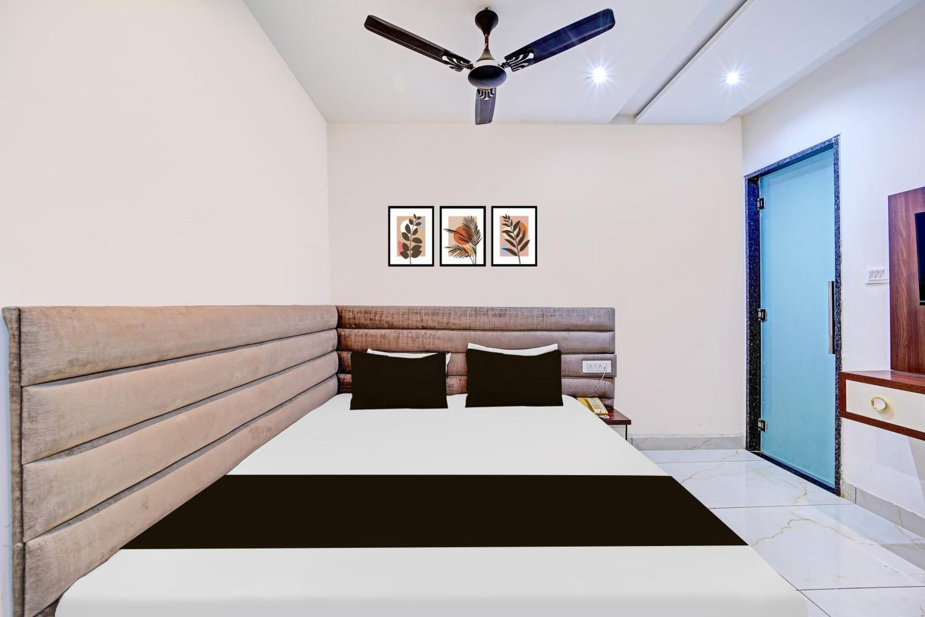 Deluxe Triple Room photo 1