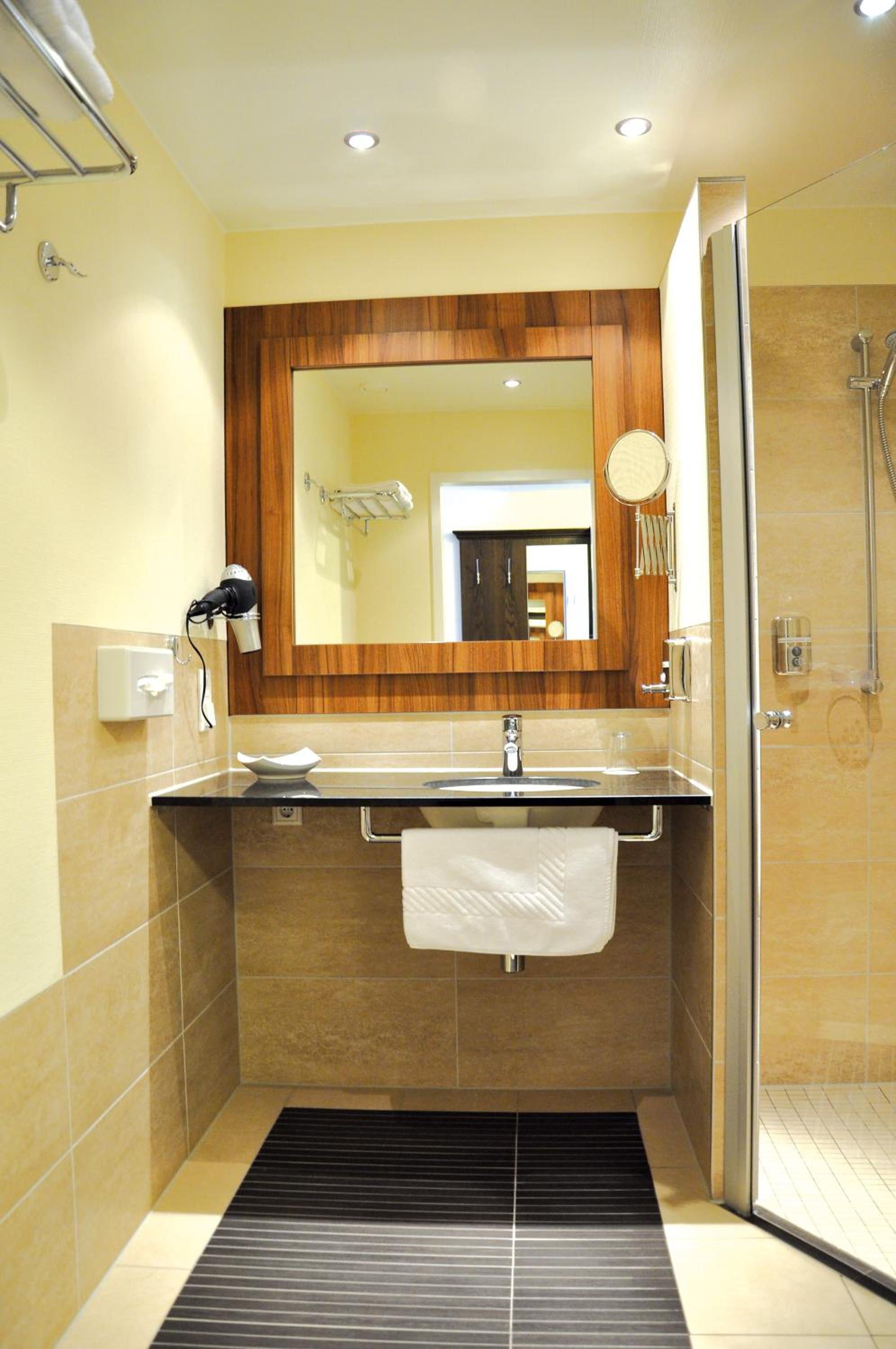 Single Room photo 2