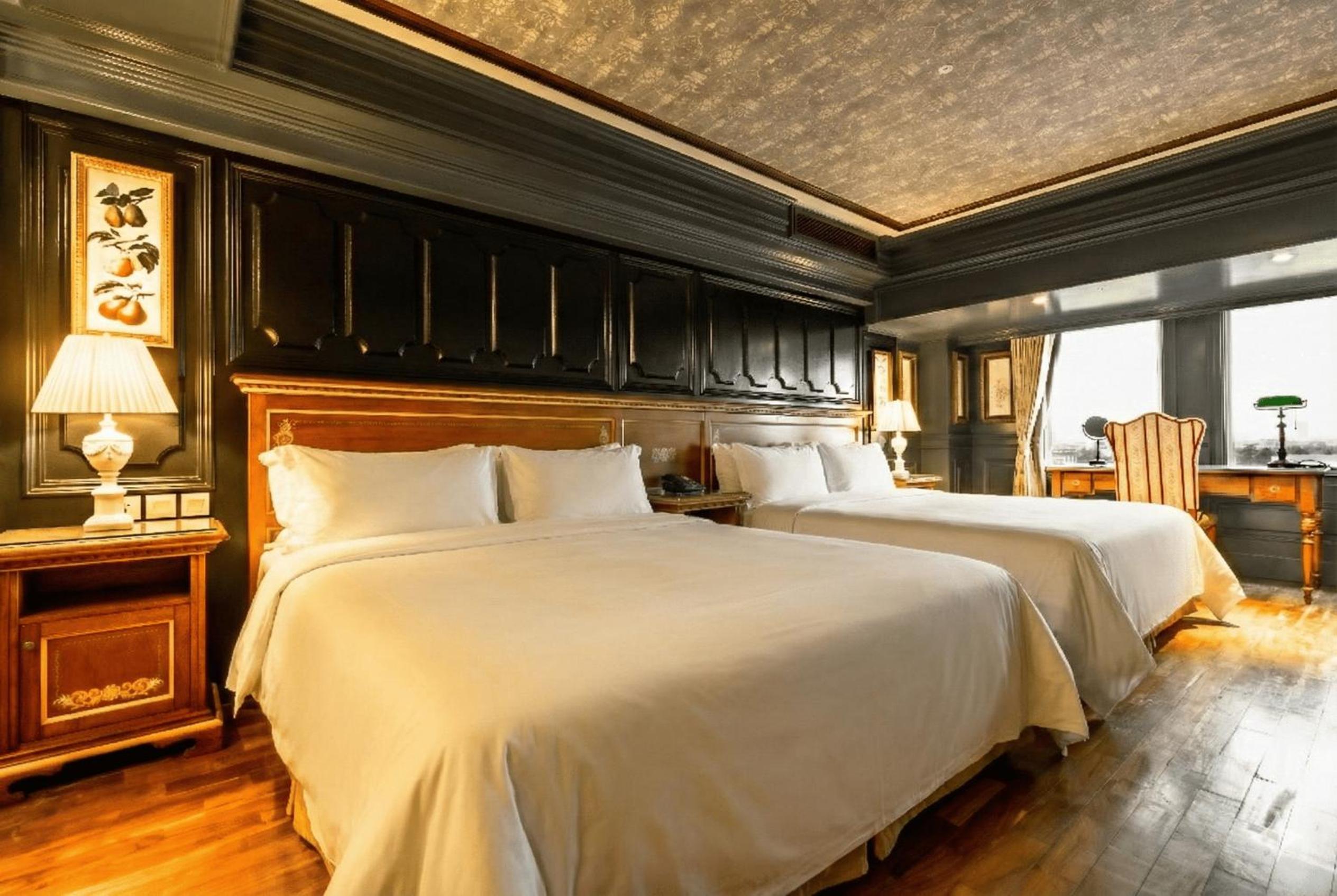 Deluxe Family Suite