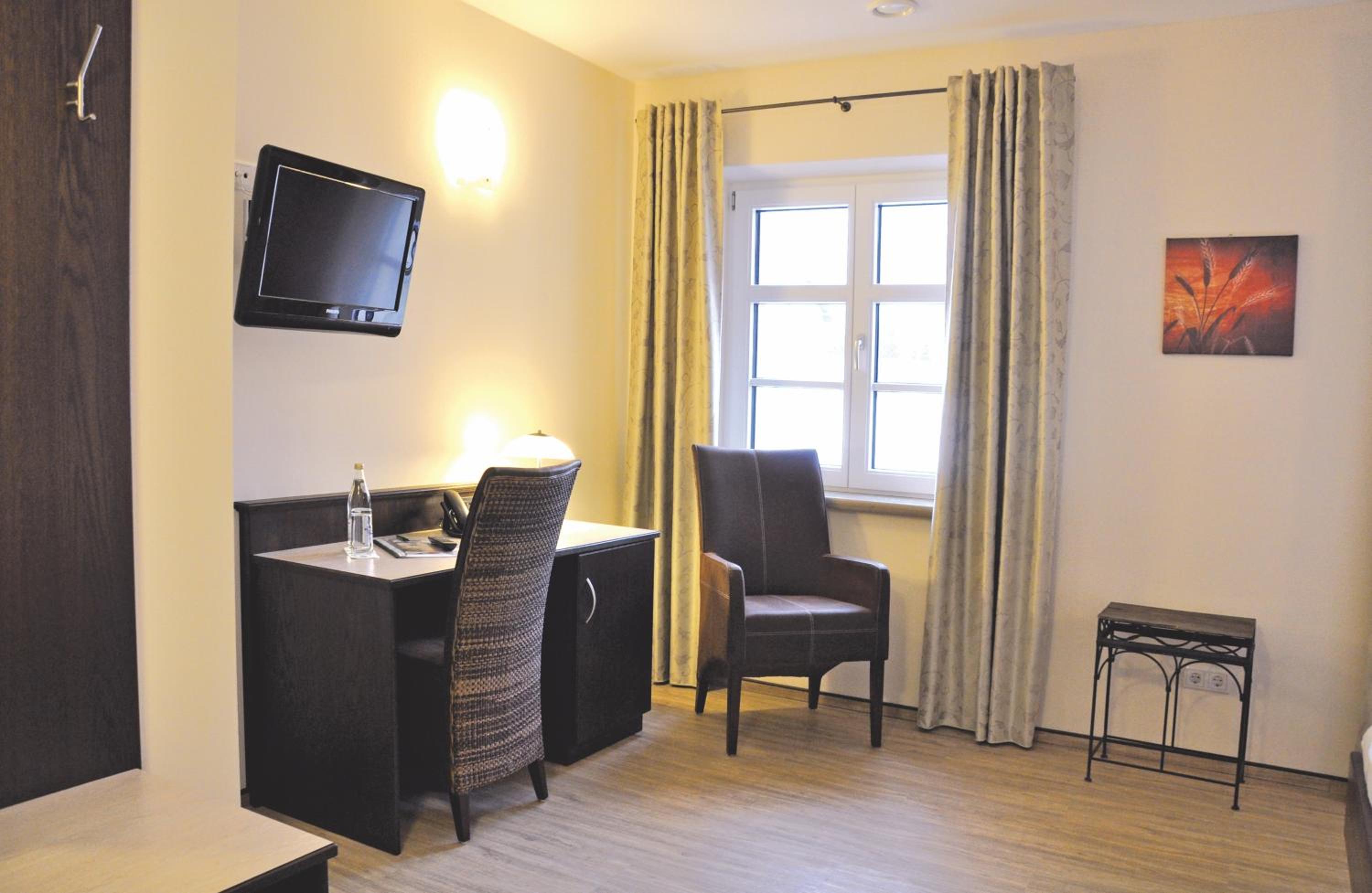 Standard Triple Room photo 3