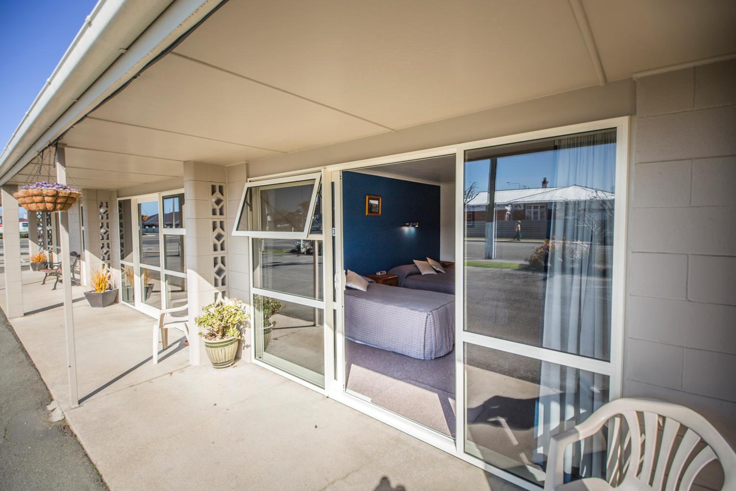Superior Studio Apartment - Photo 2