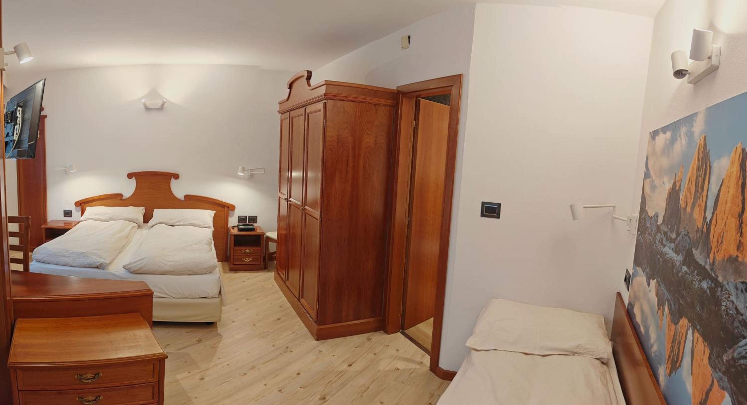 Classic Triple Room photo 3