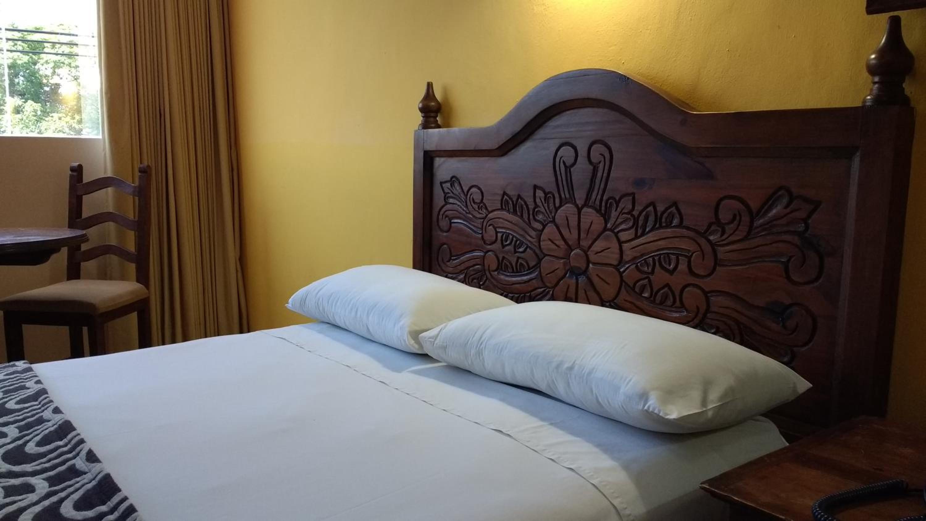 Double Room with Two Double Beds - Photo 3