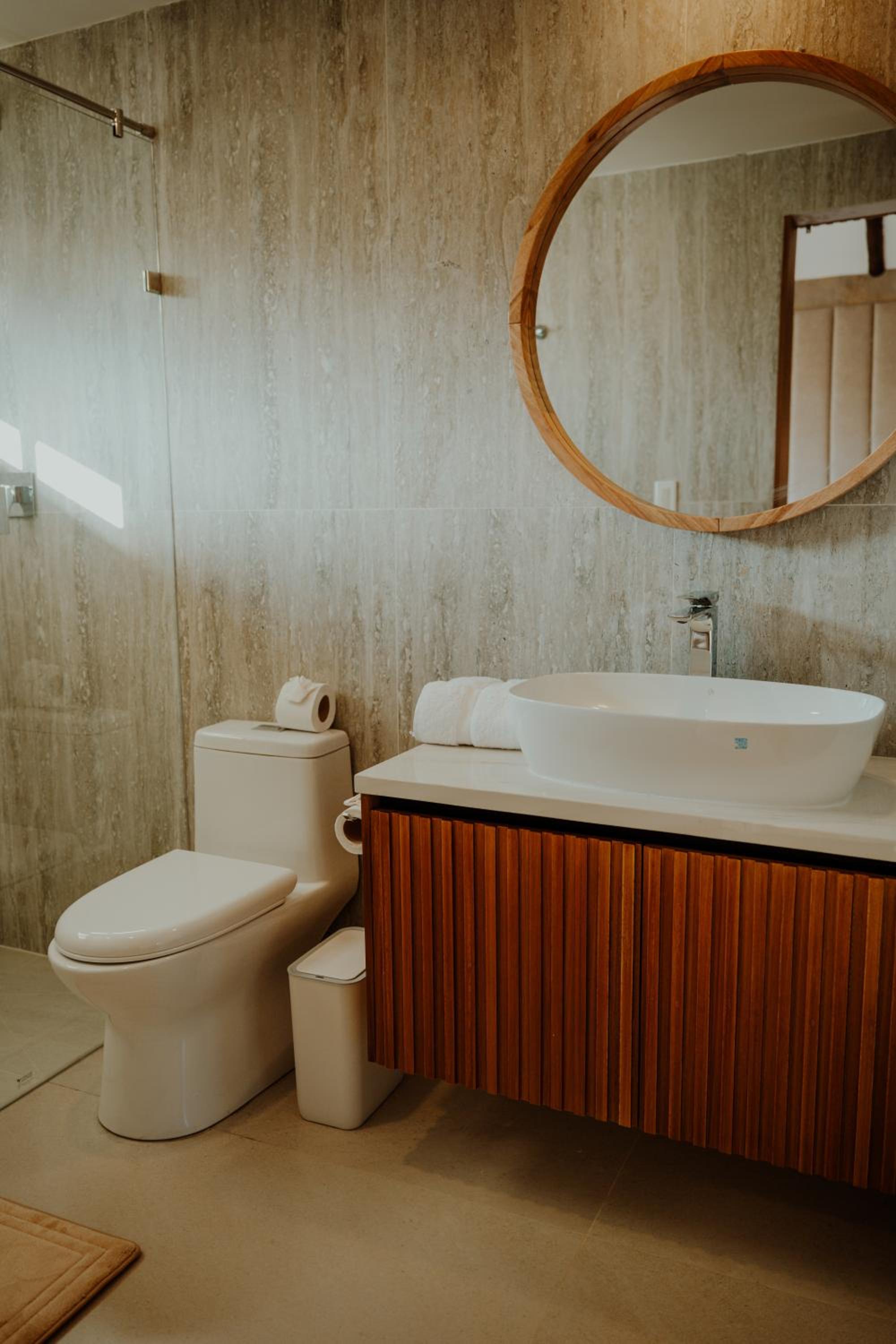 King Suite with Spa Bath photo 3