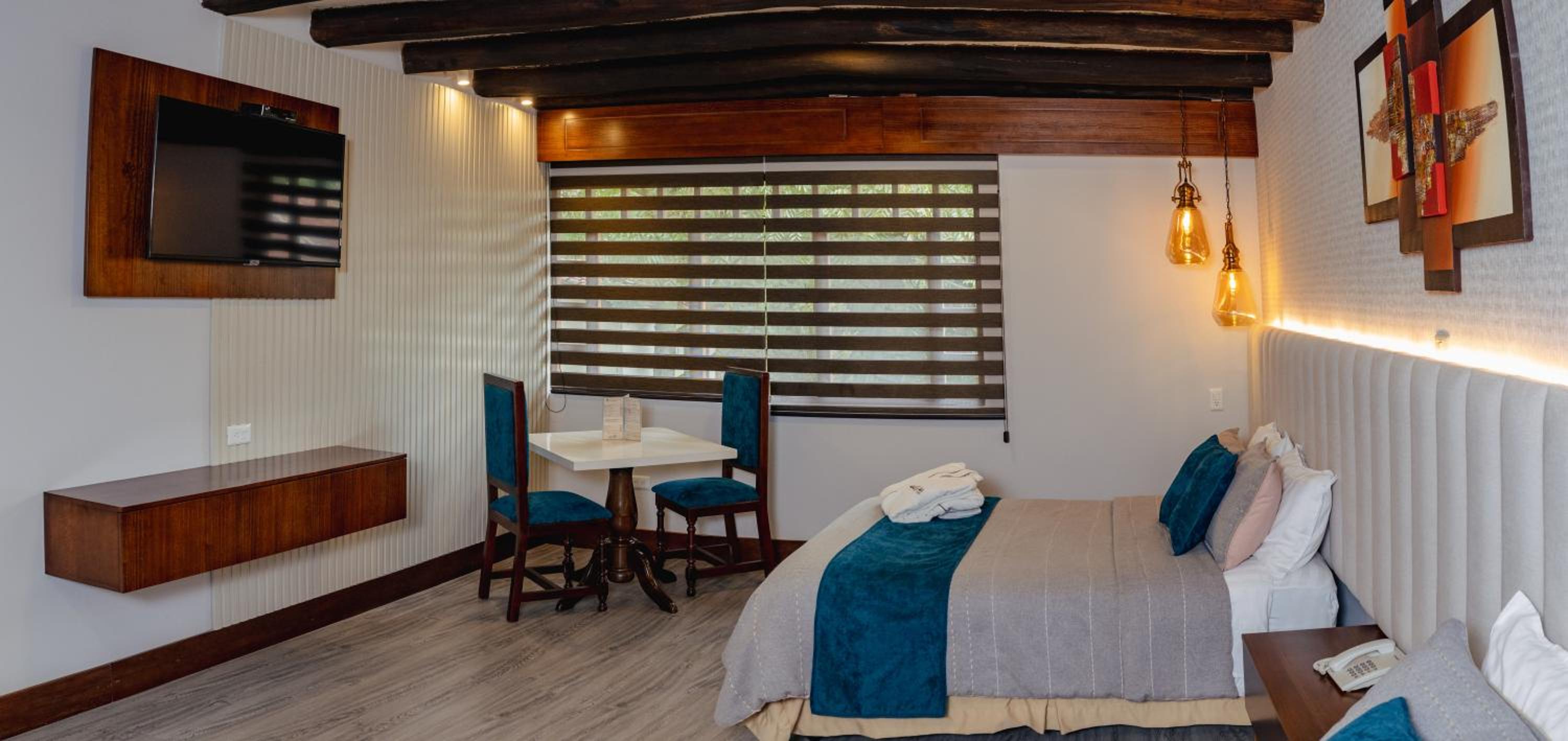 Double Room with Two Double Beds photo 2