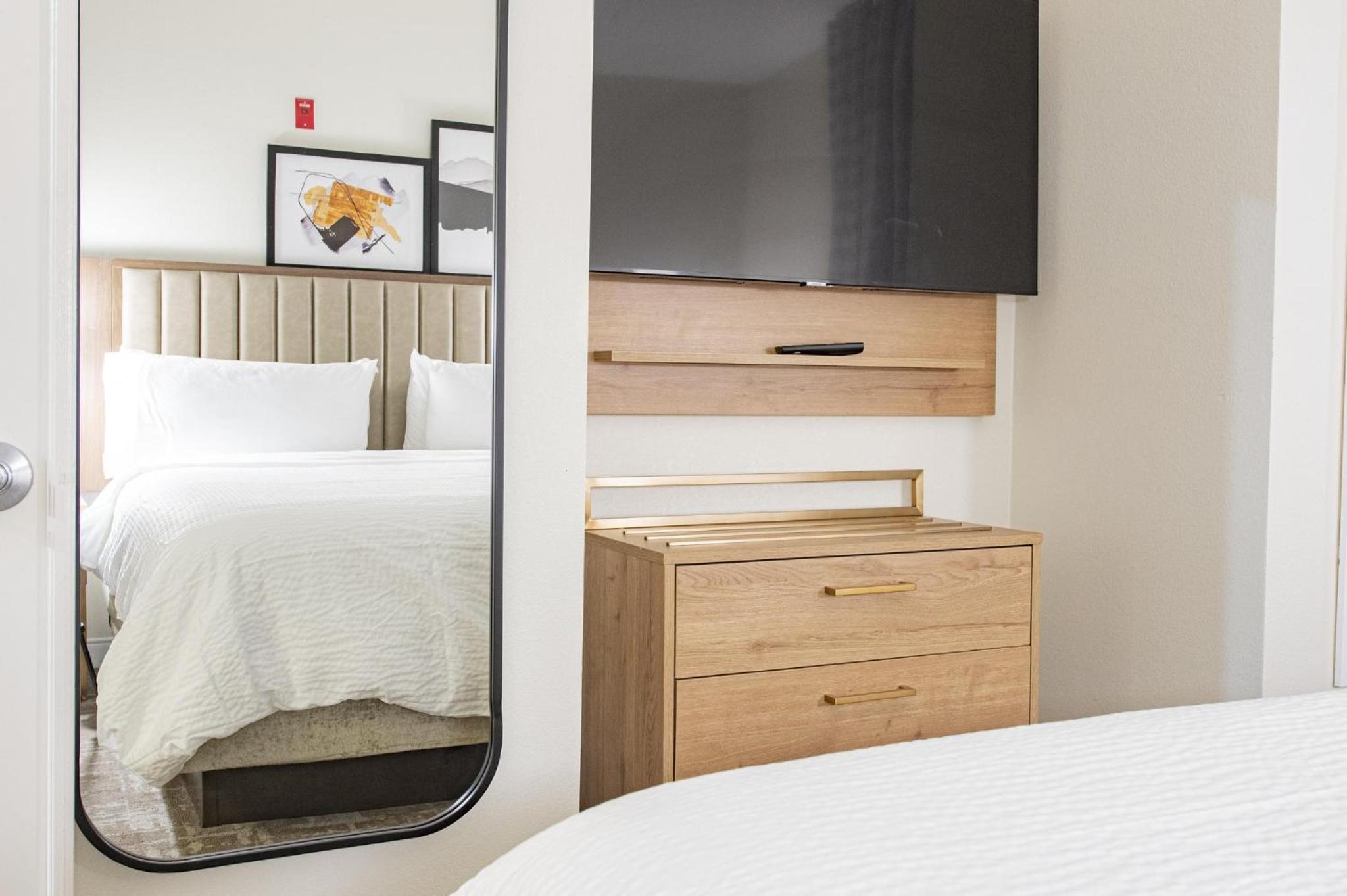 Two-Bedroom Suite - Non-Smoking - Photo 6