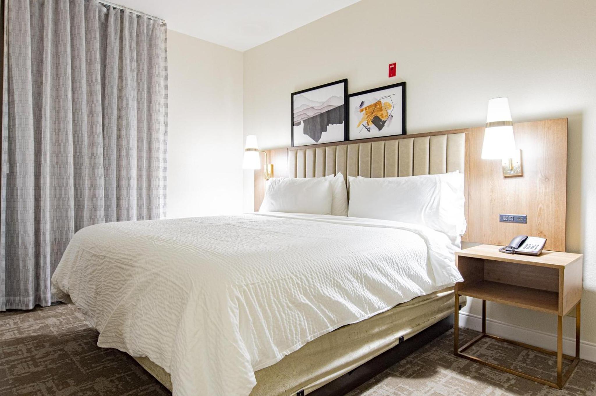 Two-Bedroom Suite - Non-Smoking - Photo 8