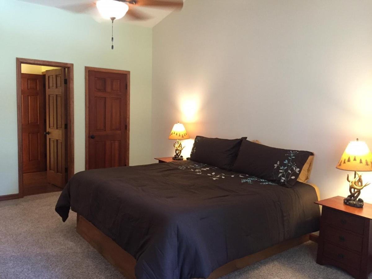 Three-Bedroom Holiday Home  photo 1
