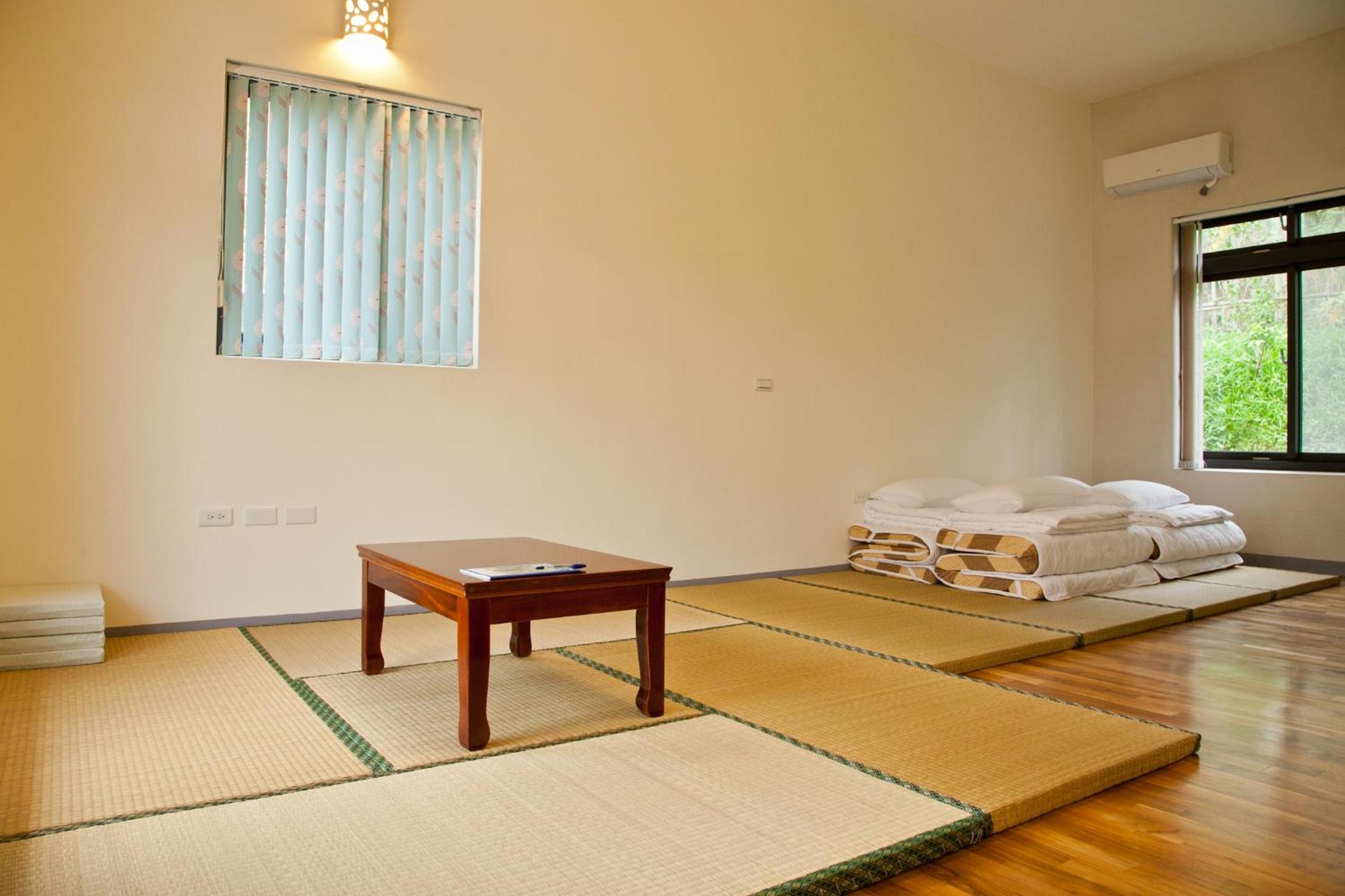 Japanese-Style Quadruple Room photo 3
