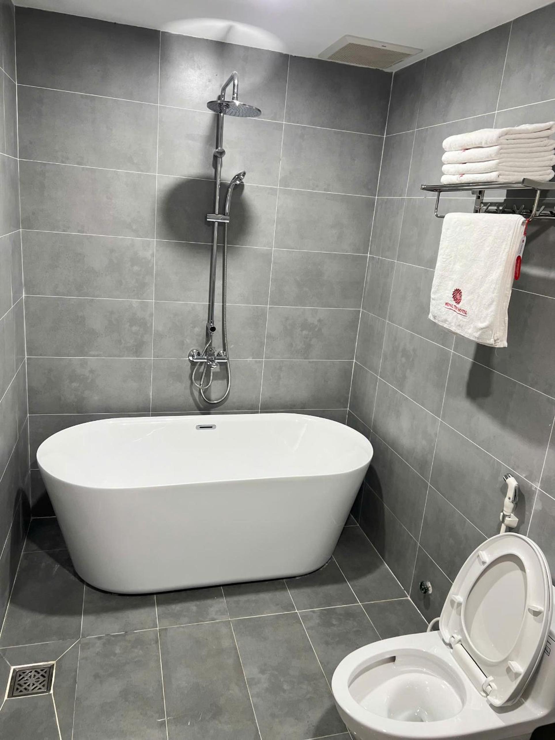 Quadruple Room with Shared Bathroom