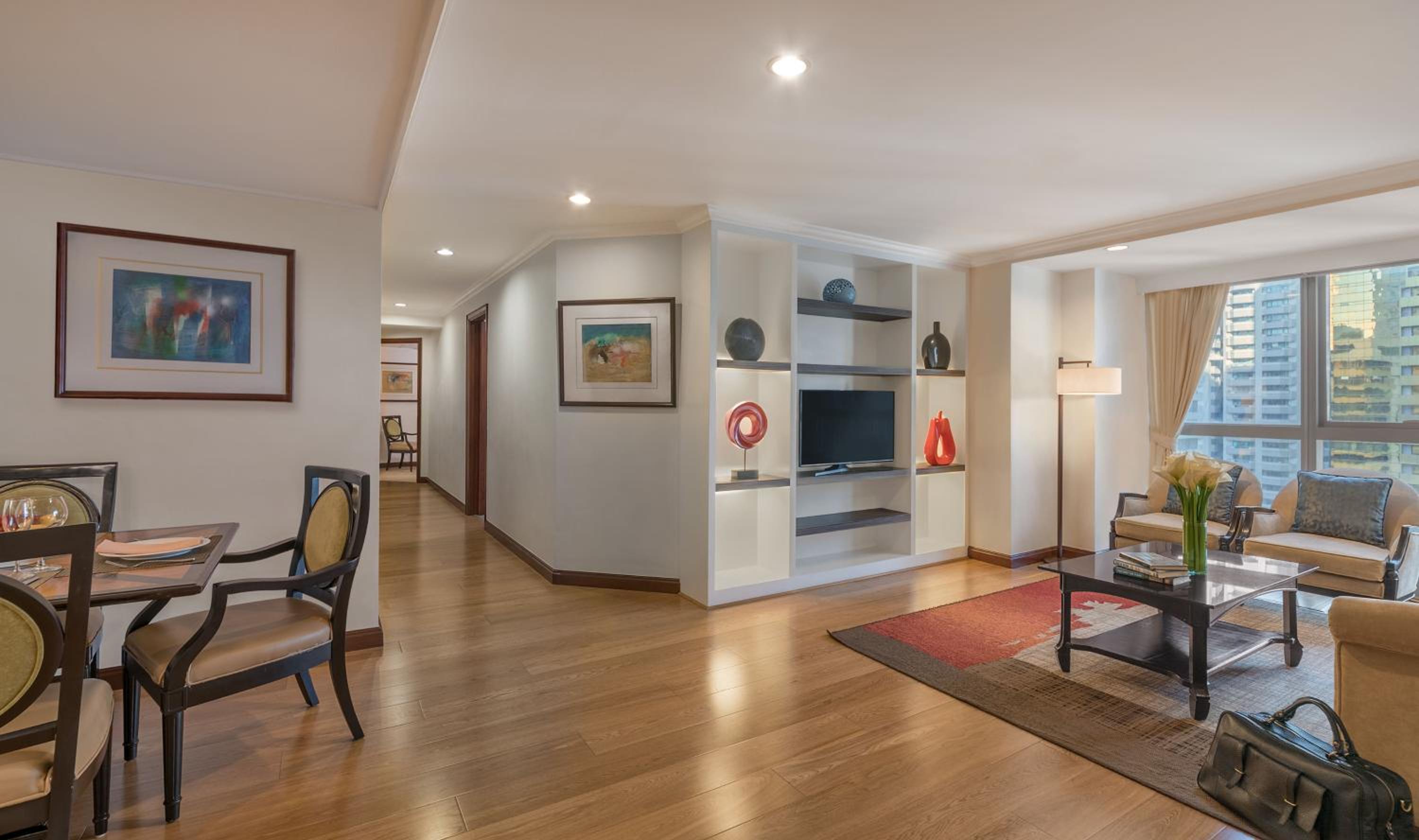 Three-Bedroom Suite - Photo 8
