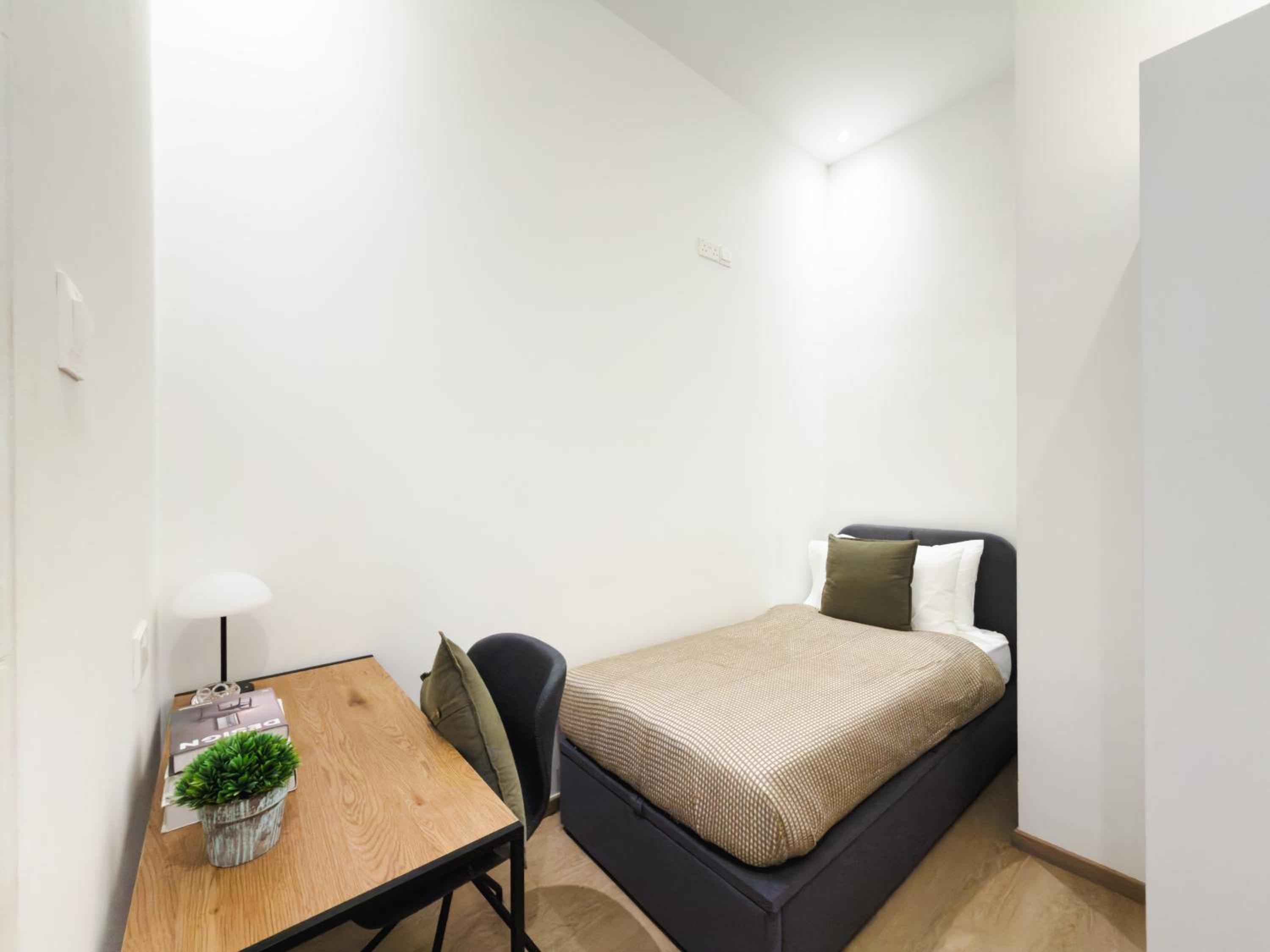 Two-Bedroom Standard Apartment photo 2