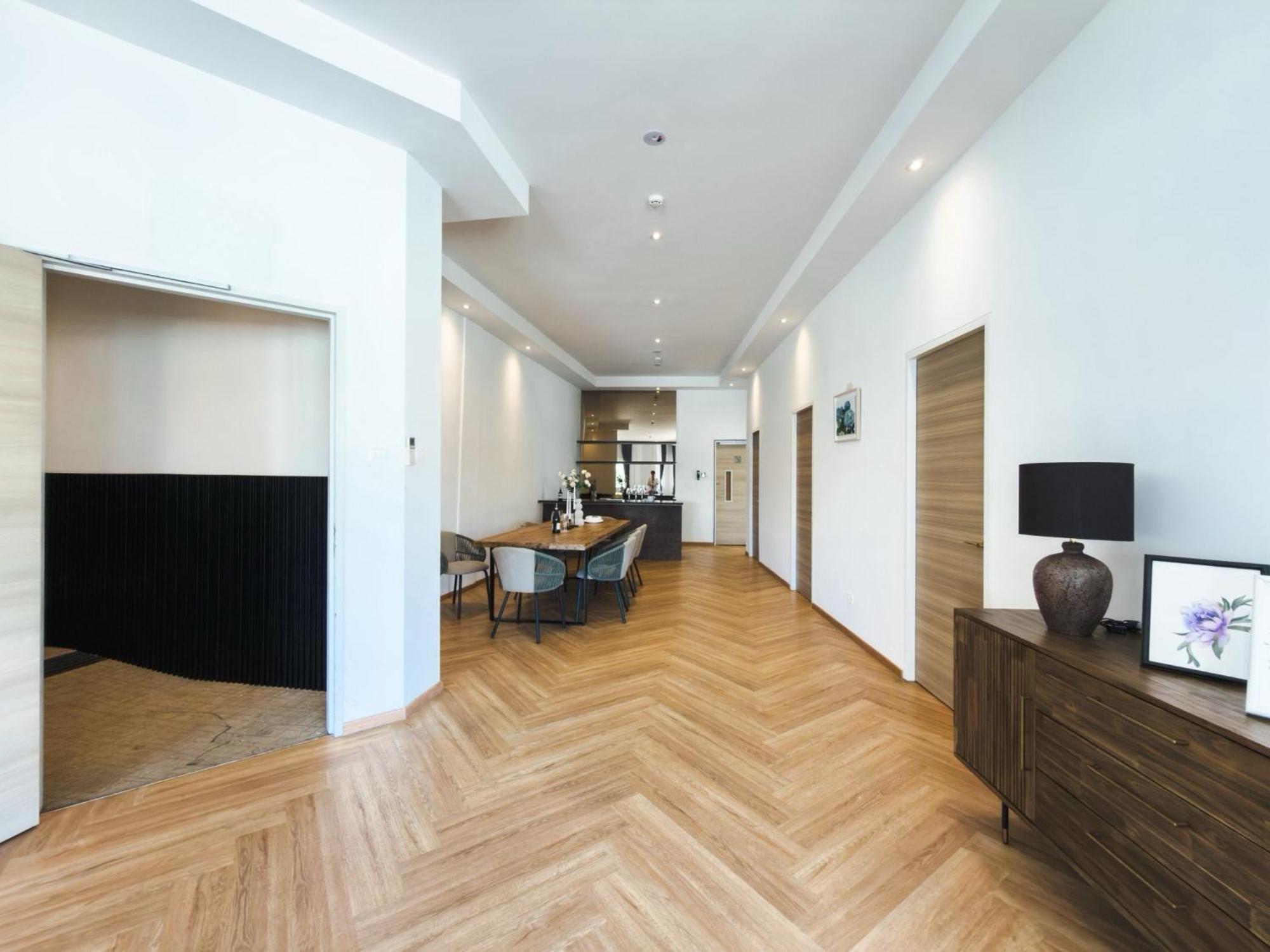 Three-Bedroom Premium Apartment with Balcony