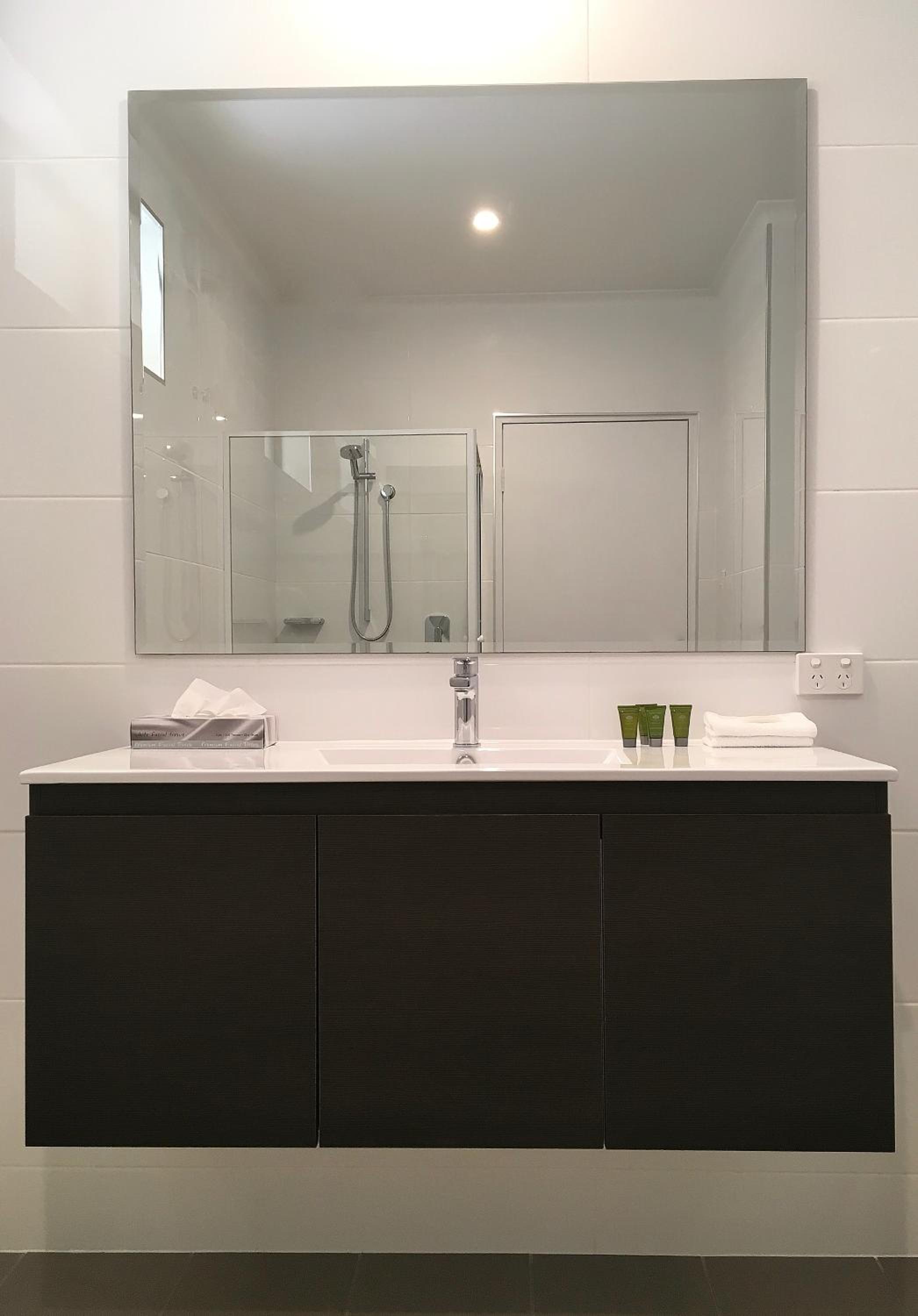 Superior Quad Room with Ocean View - Photo 11