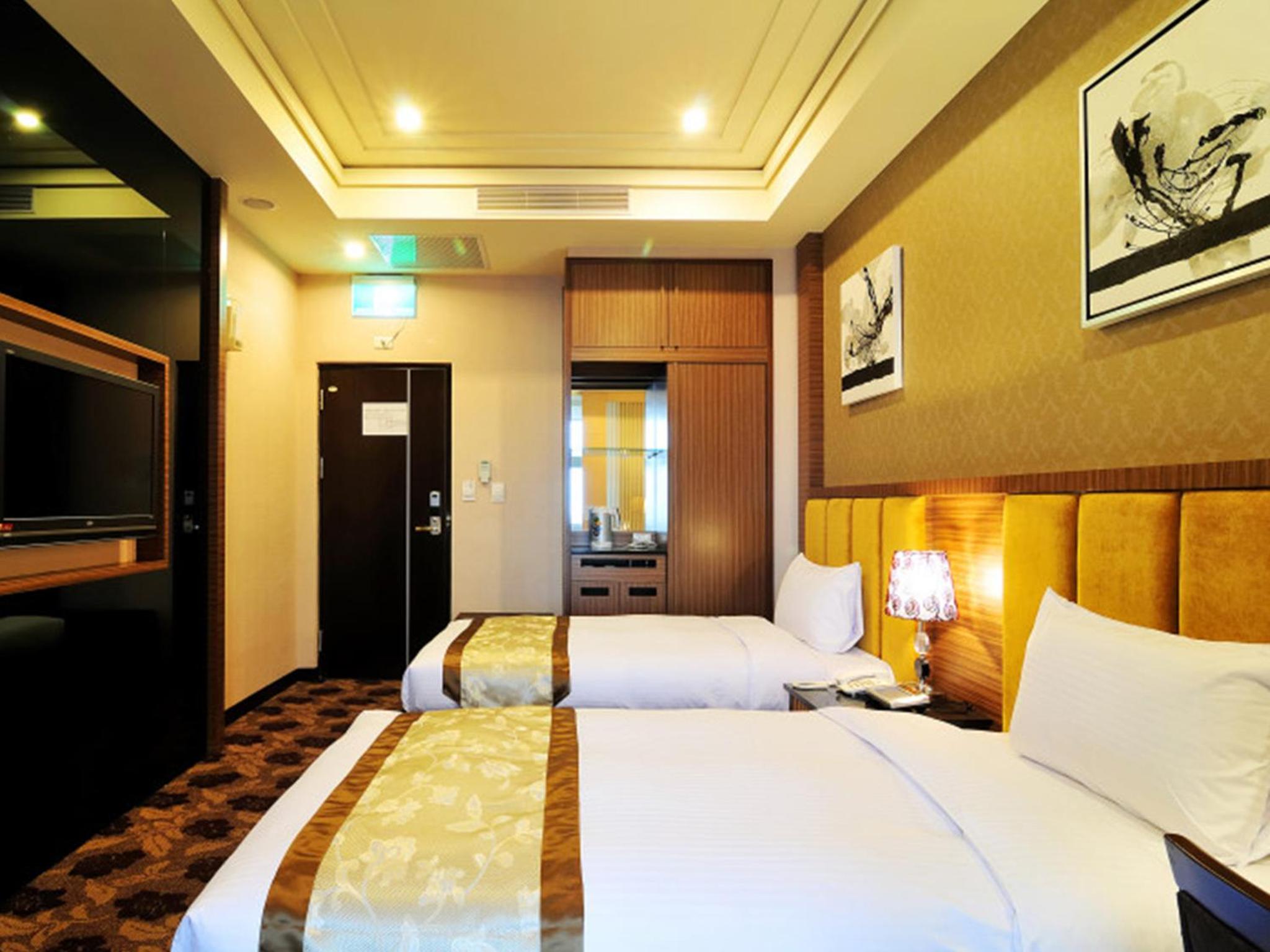 Standard Twin Room photo 3