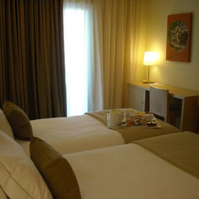 Double or Twin Room - Photo 3