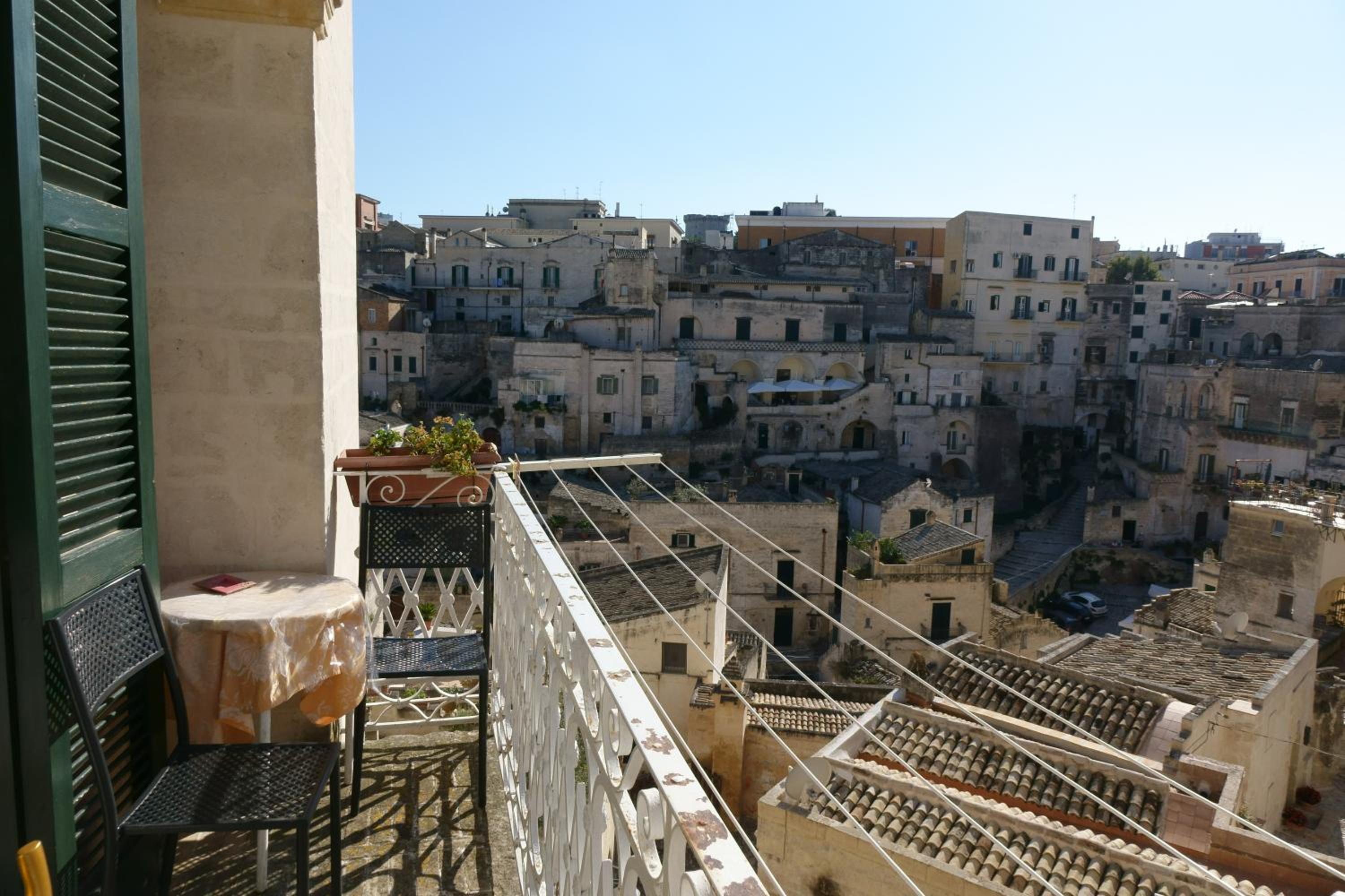 Double Room with Balcony - Photo 15