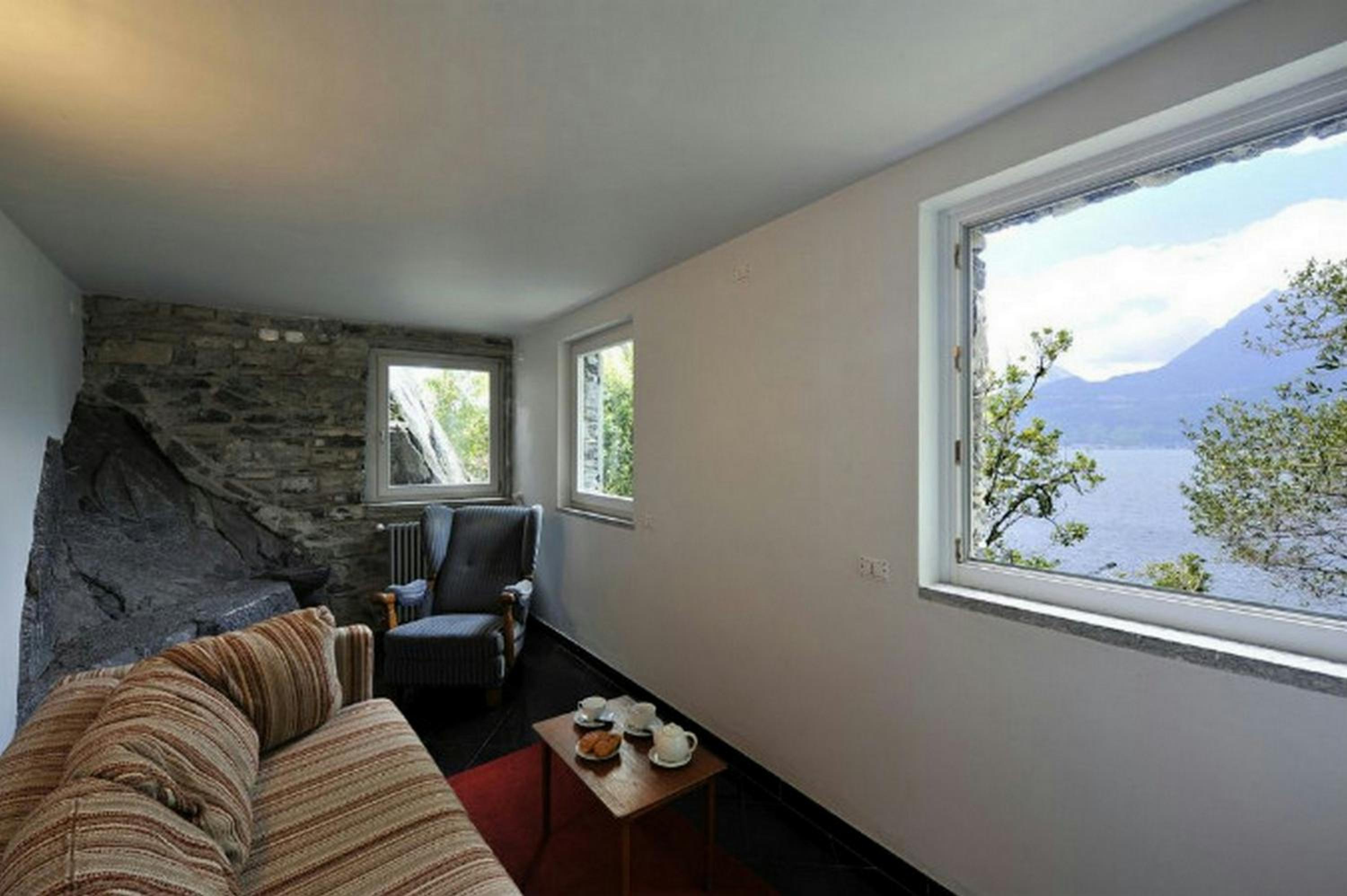Three-Bedroom Villa photo 3