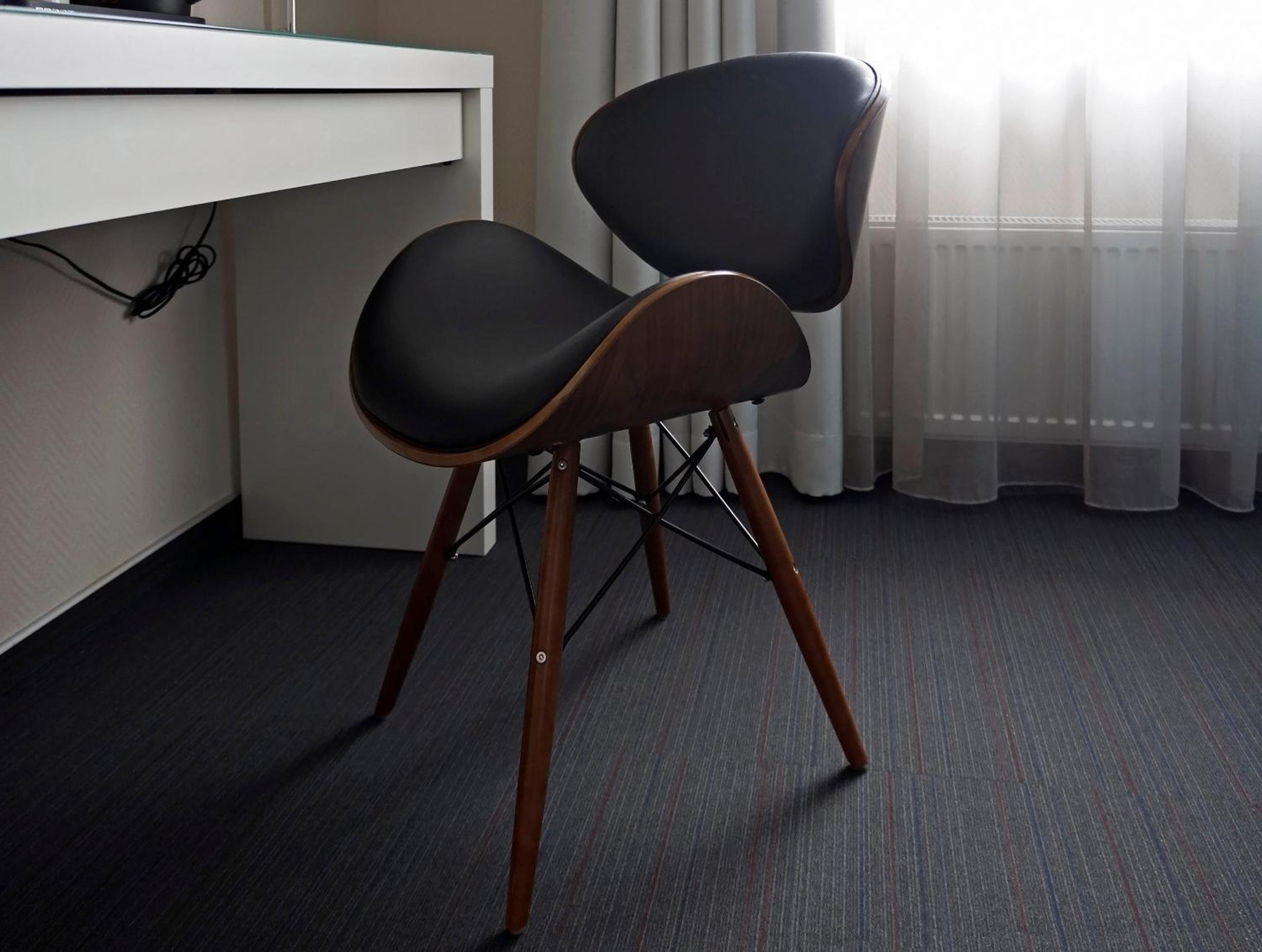 Suite - Photo 5