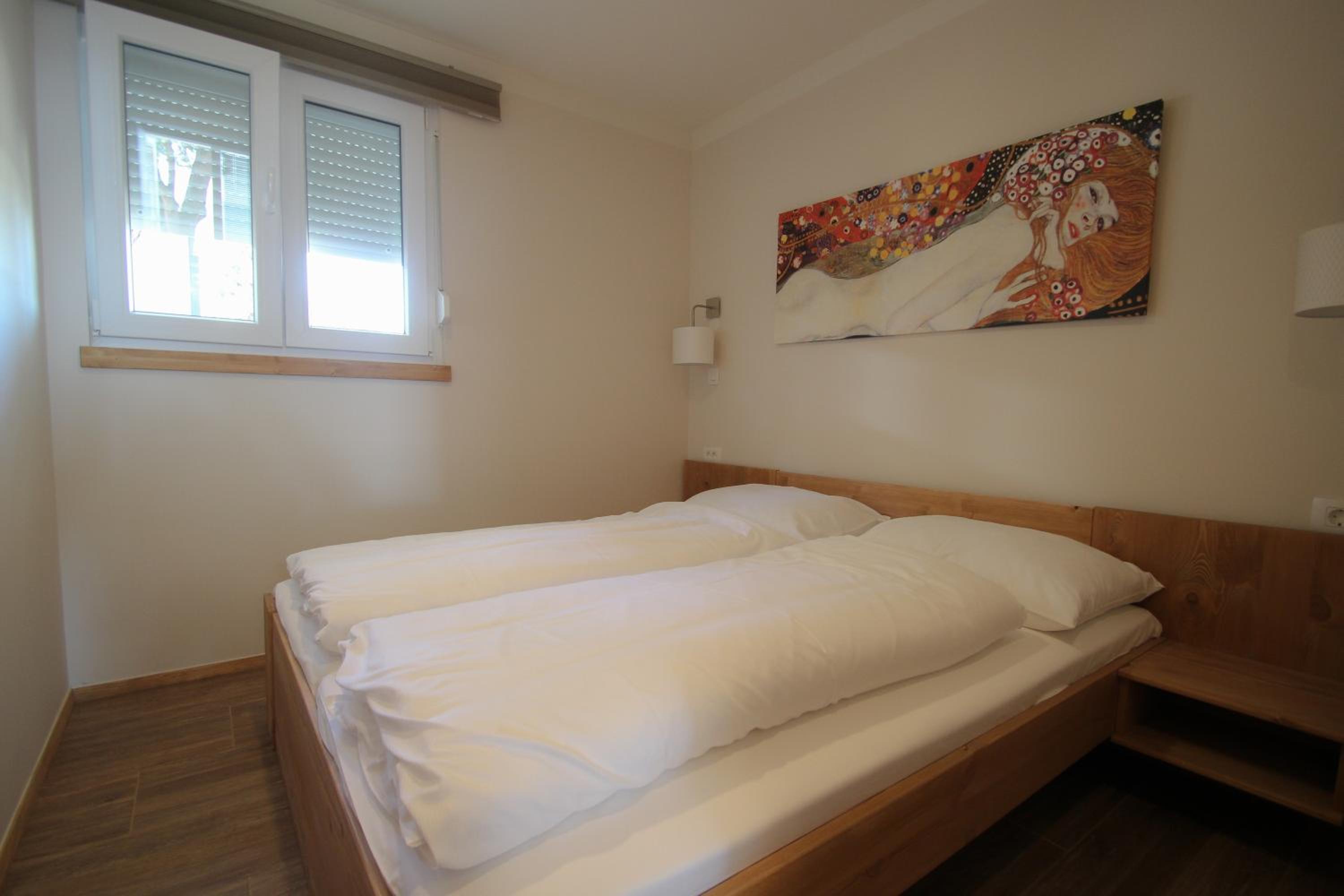 One-Bedroom Apartment with Terrace (2 Adults)