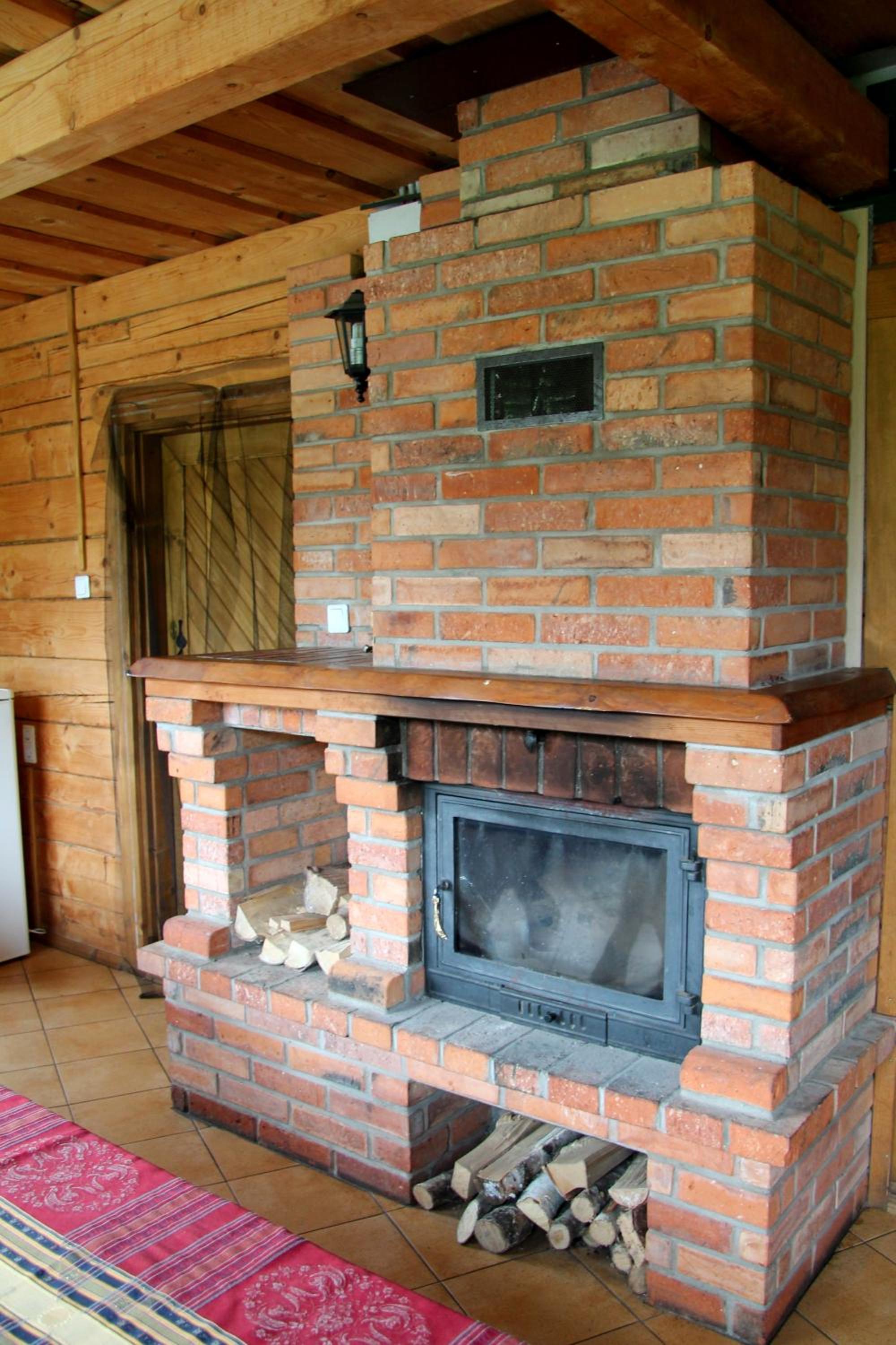 Family Room with Lake View photo 2