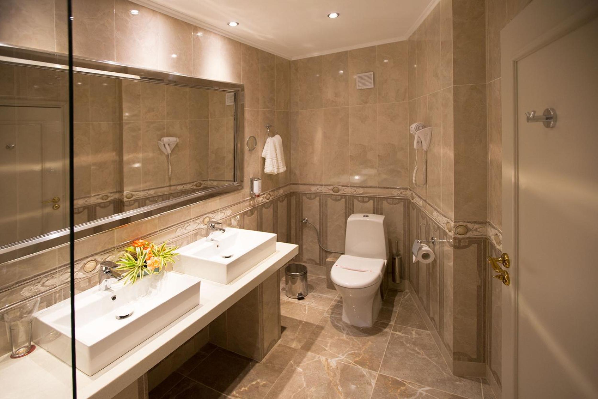 Deluxe Double Room (2 Adults + 2 Children up to 10 years old) - Photo 6