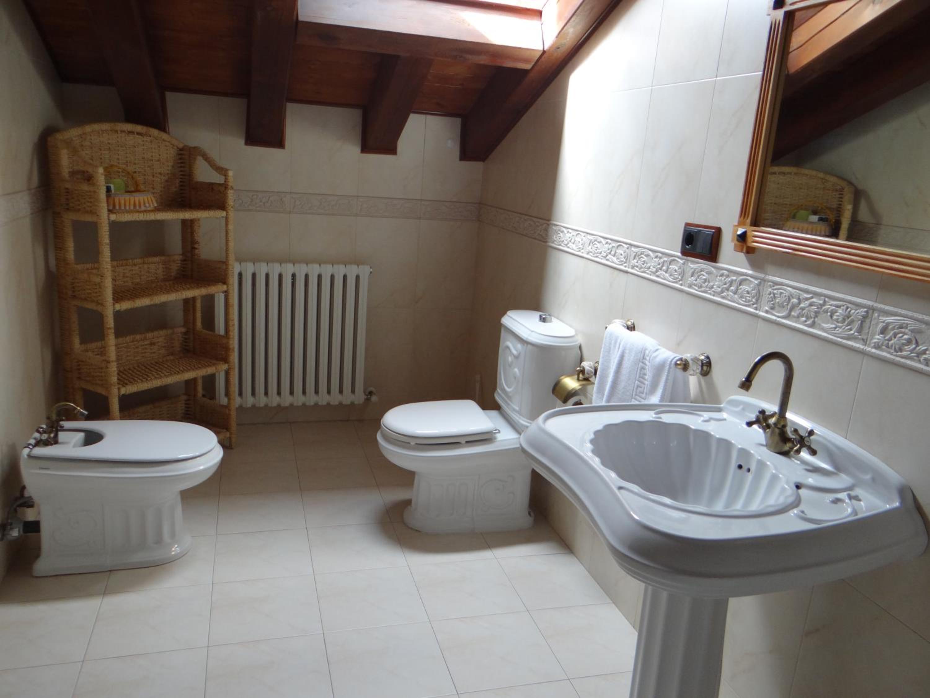 Double or Twin Room photo 3