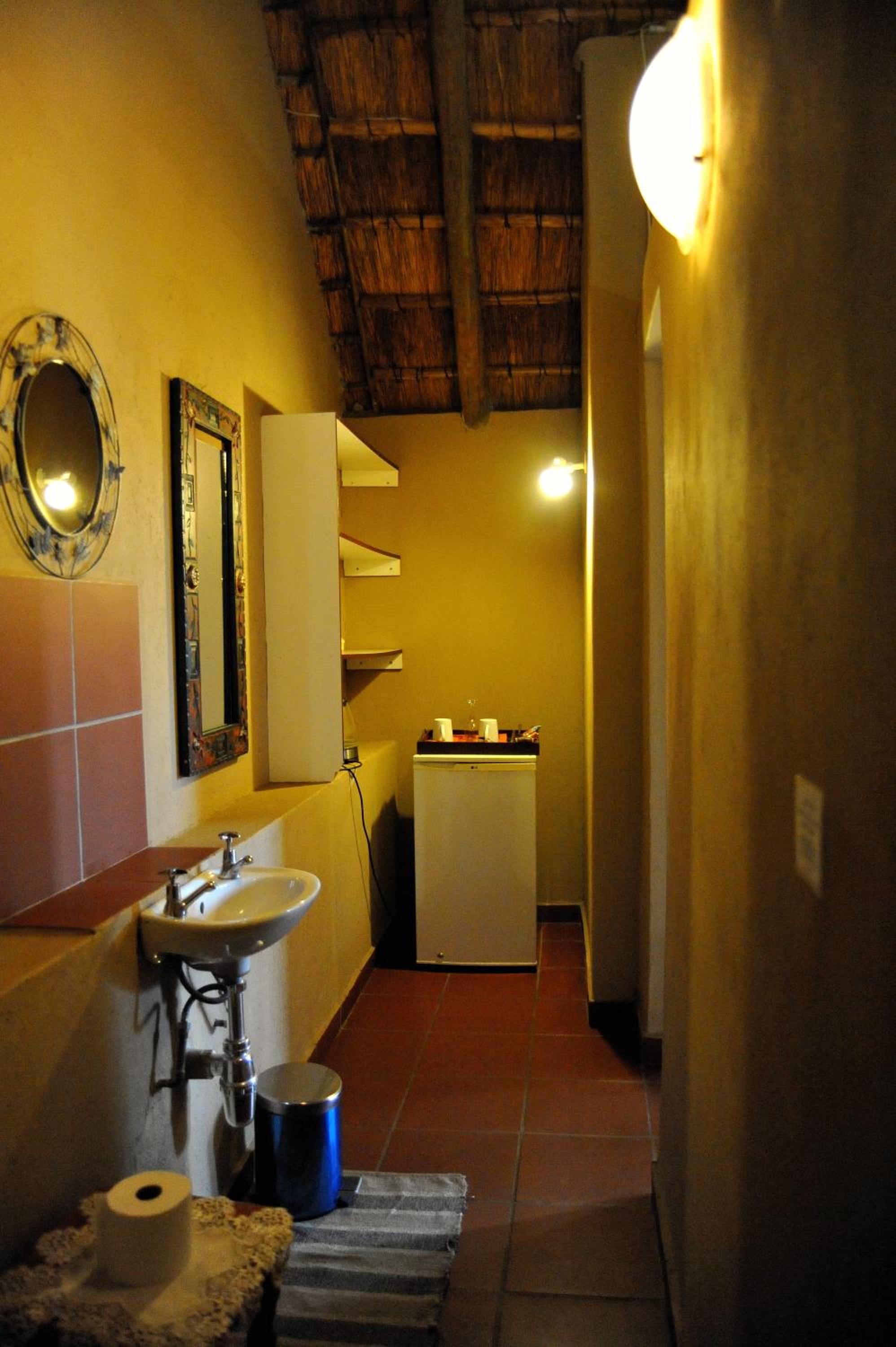 Double Room with Private Bathroom photo 3
