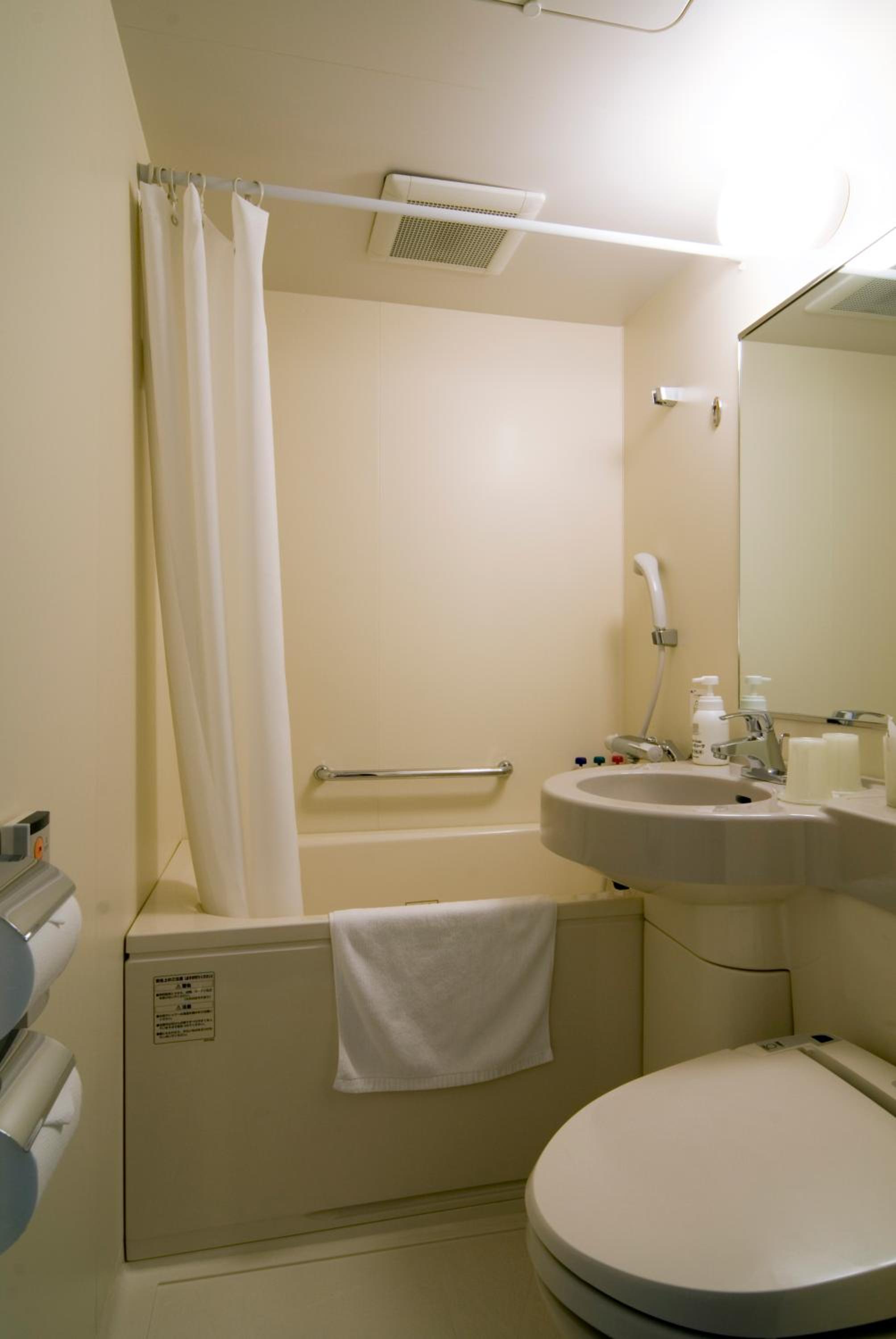 Double Room with Small Double Bed - Non-Smoking photo 3