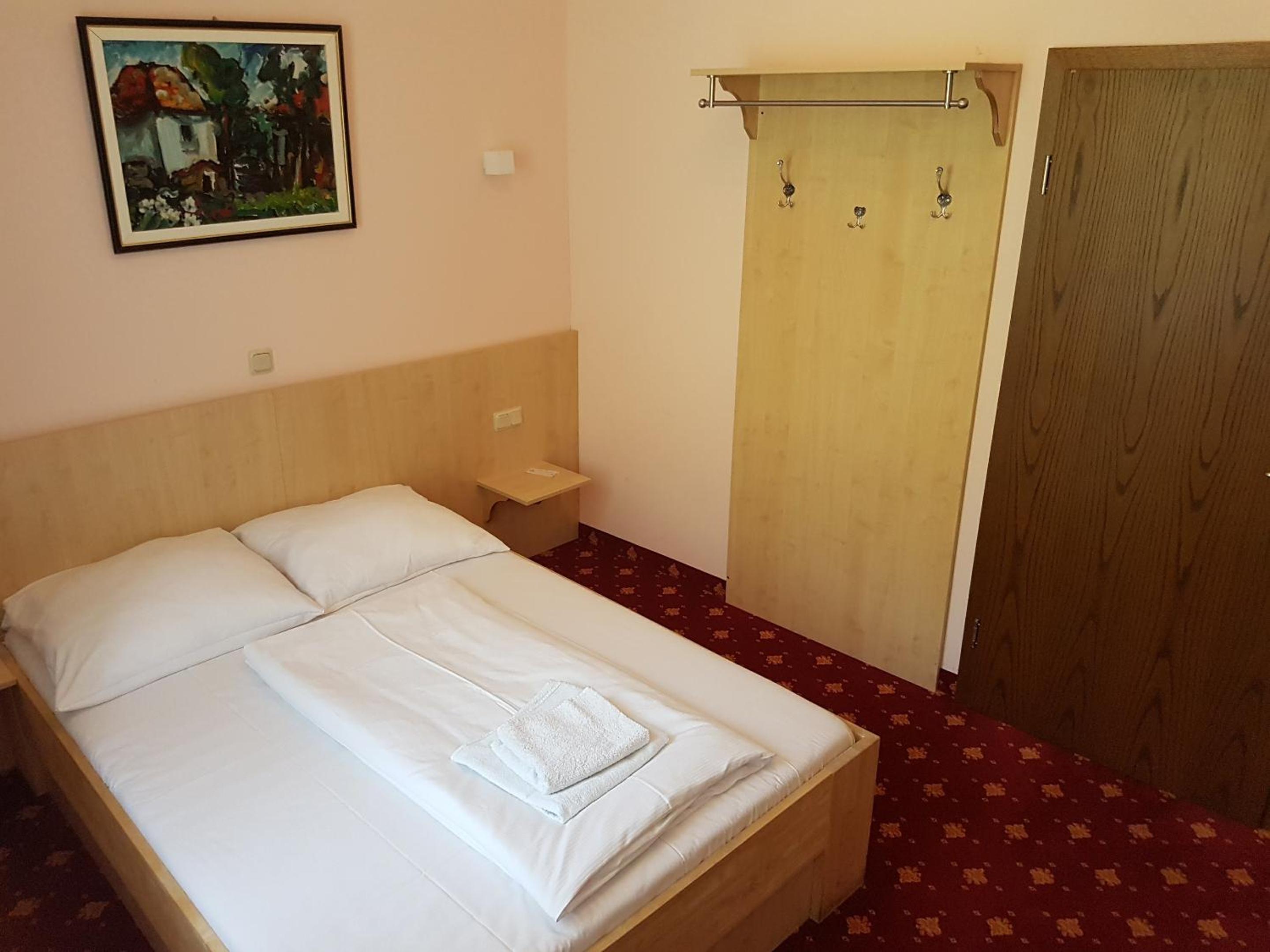 Single Room with Shower